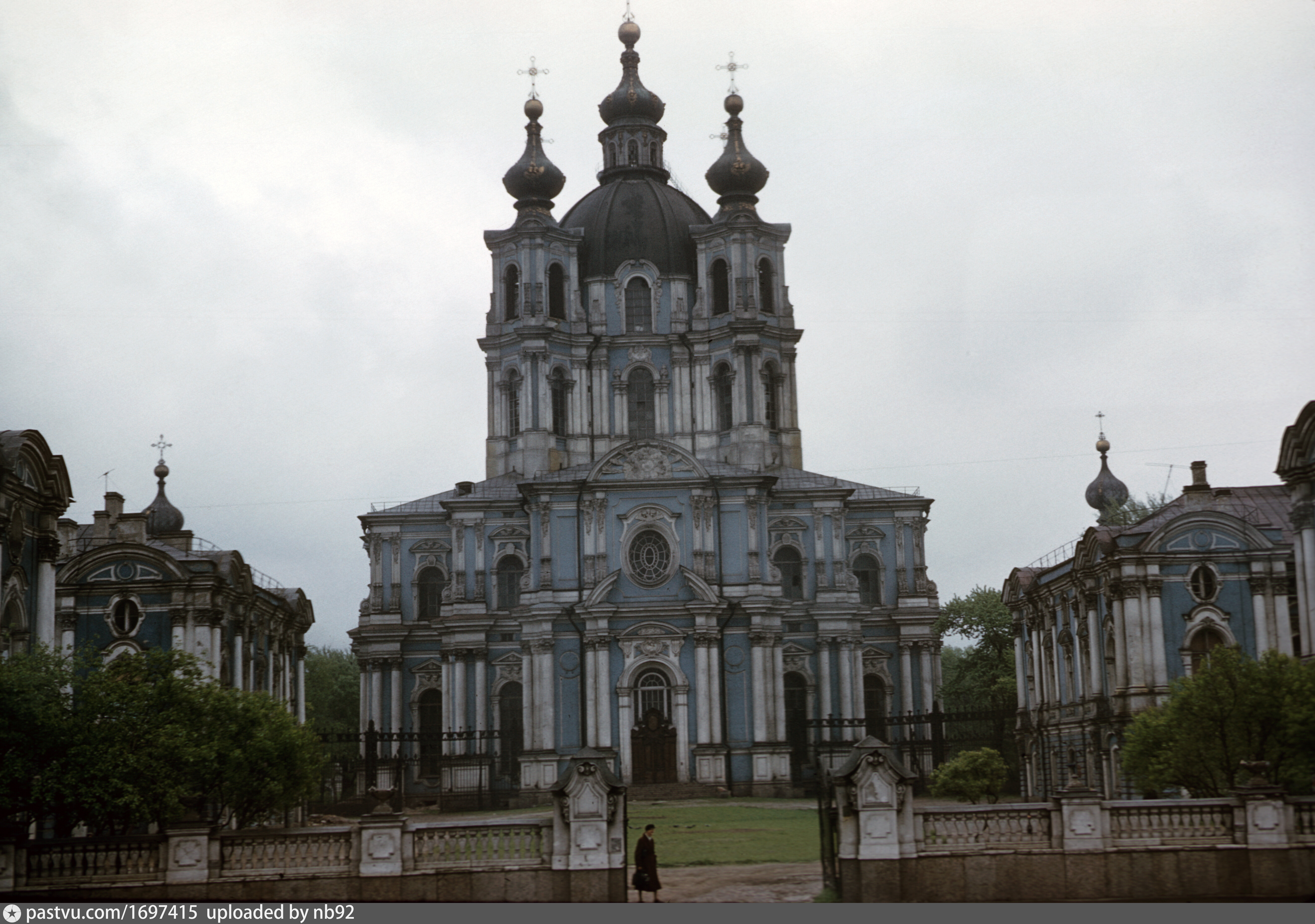 Смольный собор старые Смольный собор старые