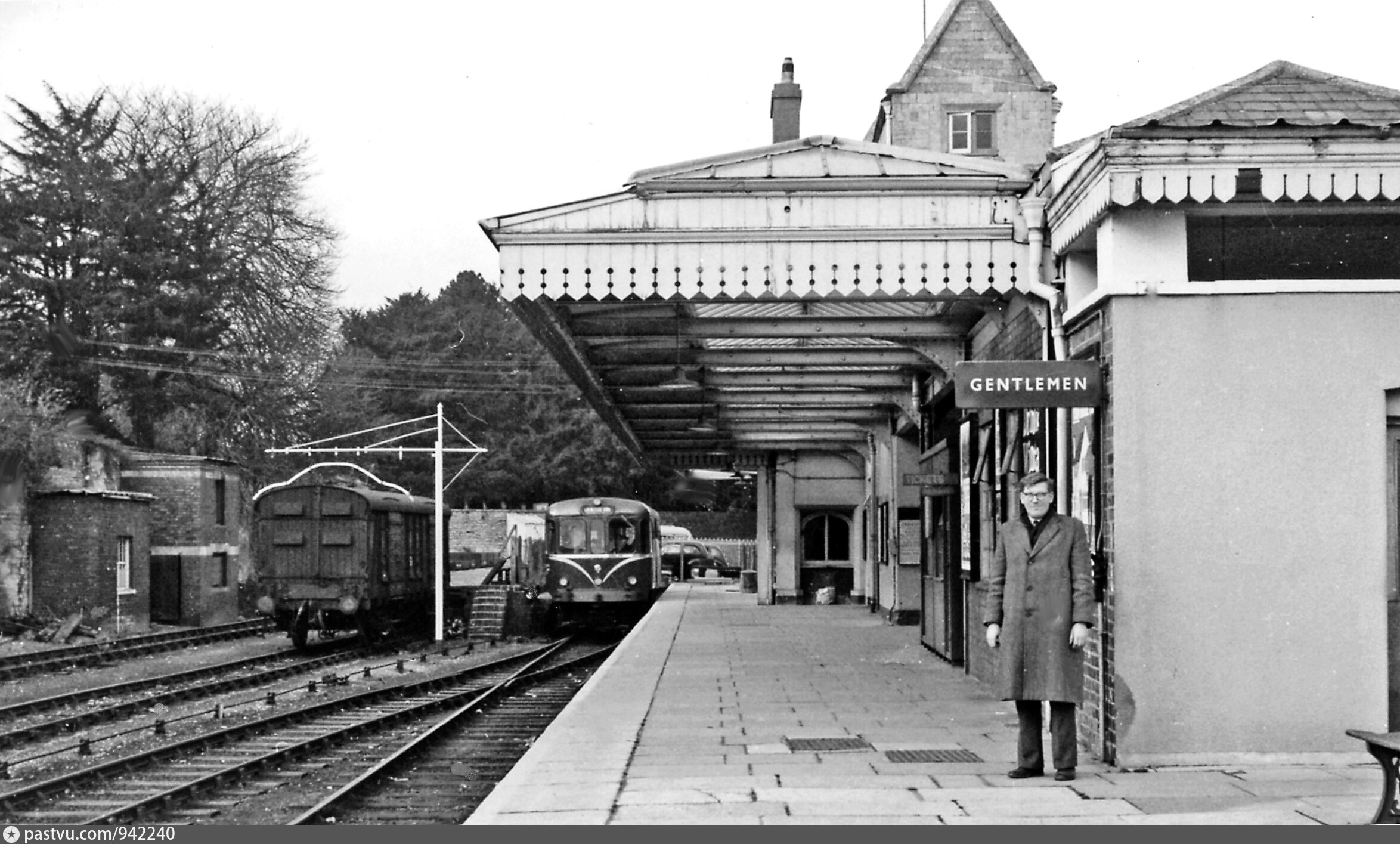 cirencester-town-station