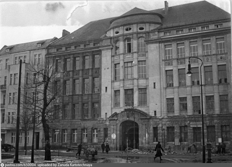 Практический институт. Харьковский медицинский институт 1950. Томский медицинский институт 1936 год. Ленинградский институт зубоврачебный. Молотовский стоматологический институт Советская 70.