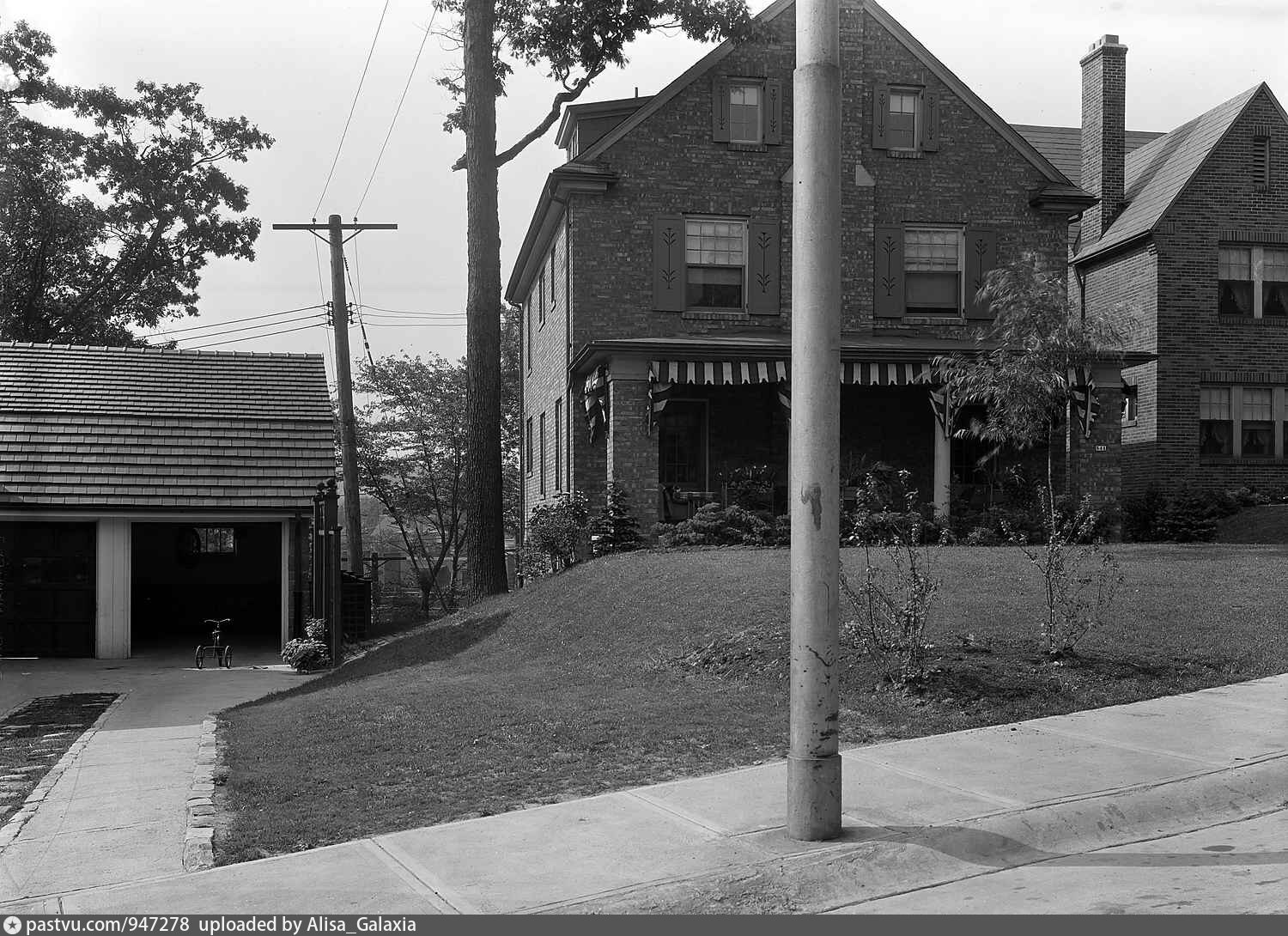 View of Wilkins Avenue from Glen Arden Drive