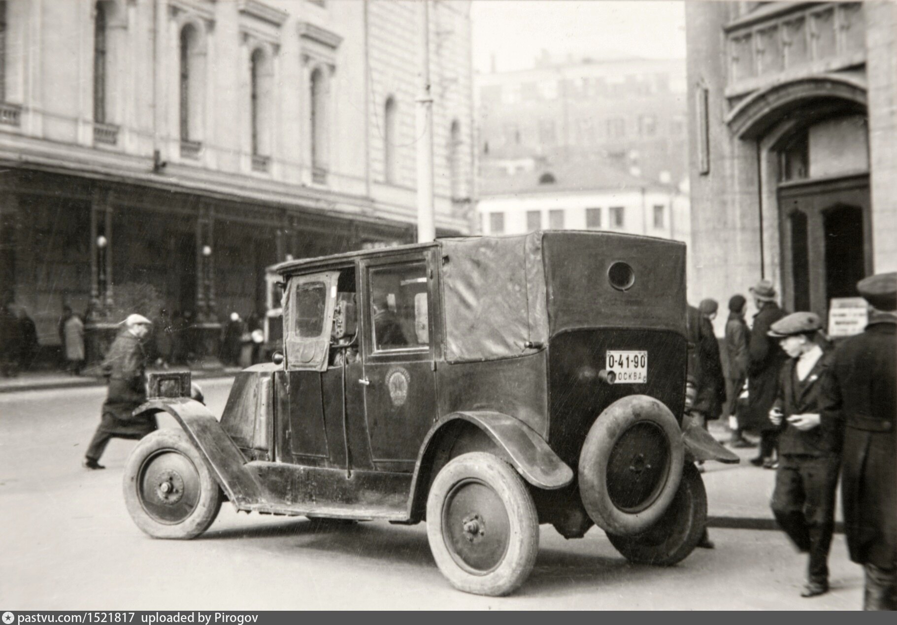 Москва 1934 года. Таксомотор Рено 1925. Рено 1934. Renault 1939. Московское такси 1907.