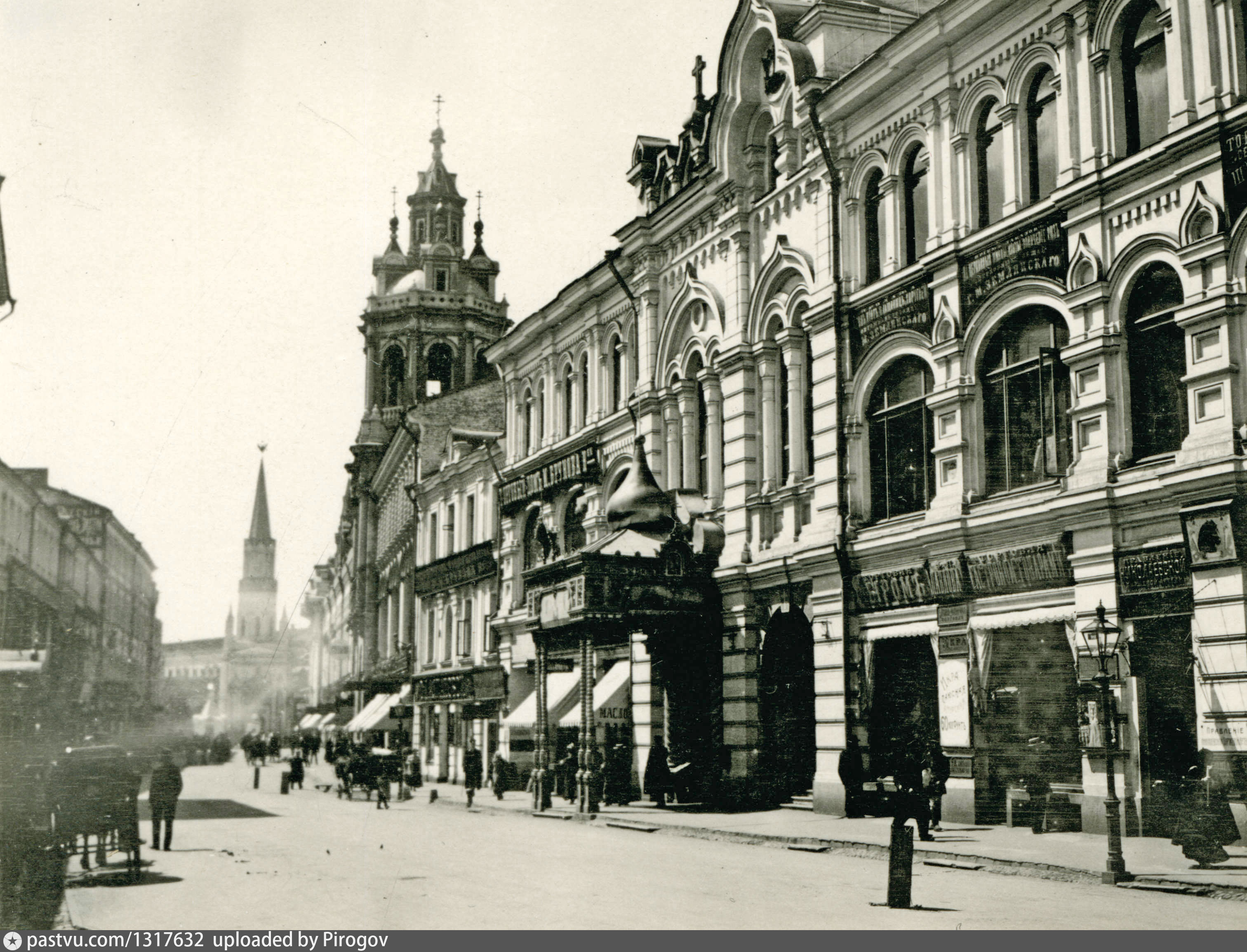 улица никольская в москве какое метро