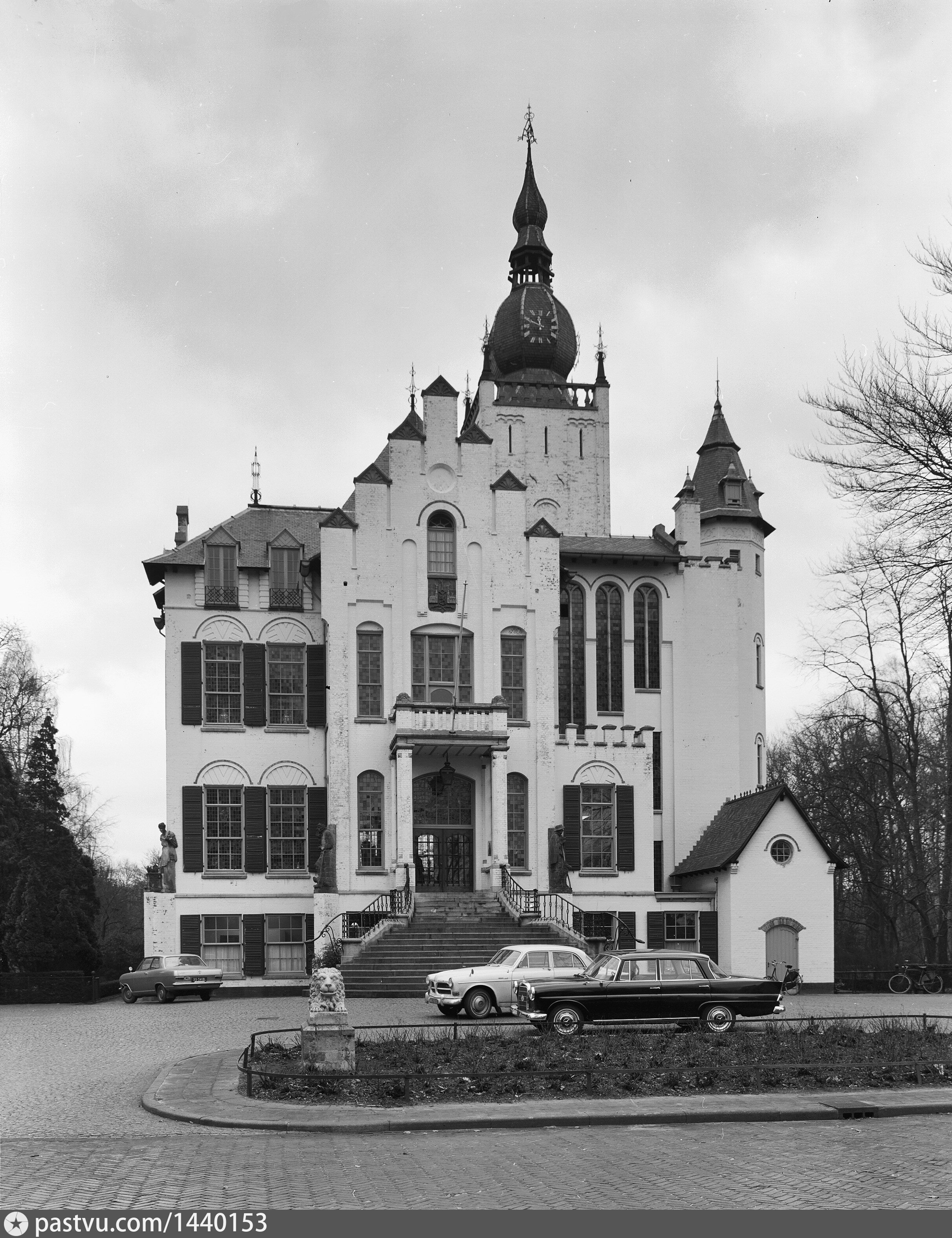 Leeuwenstein gemeentehuis in Vught