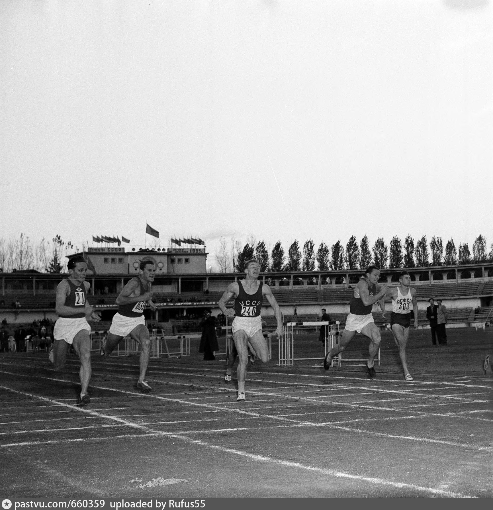 Чемпионат ссср по легкой атлетике. Спортивный фотограф СССР. Крым в Олимпиаду 1980. Фридлянд фотограф СССР.