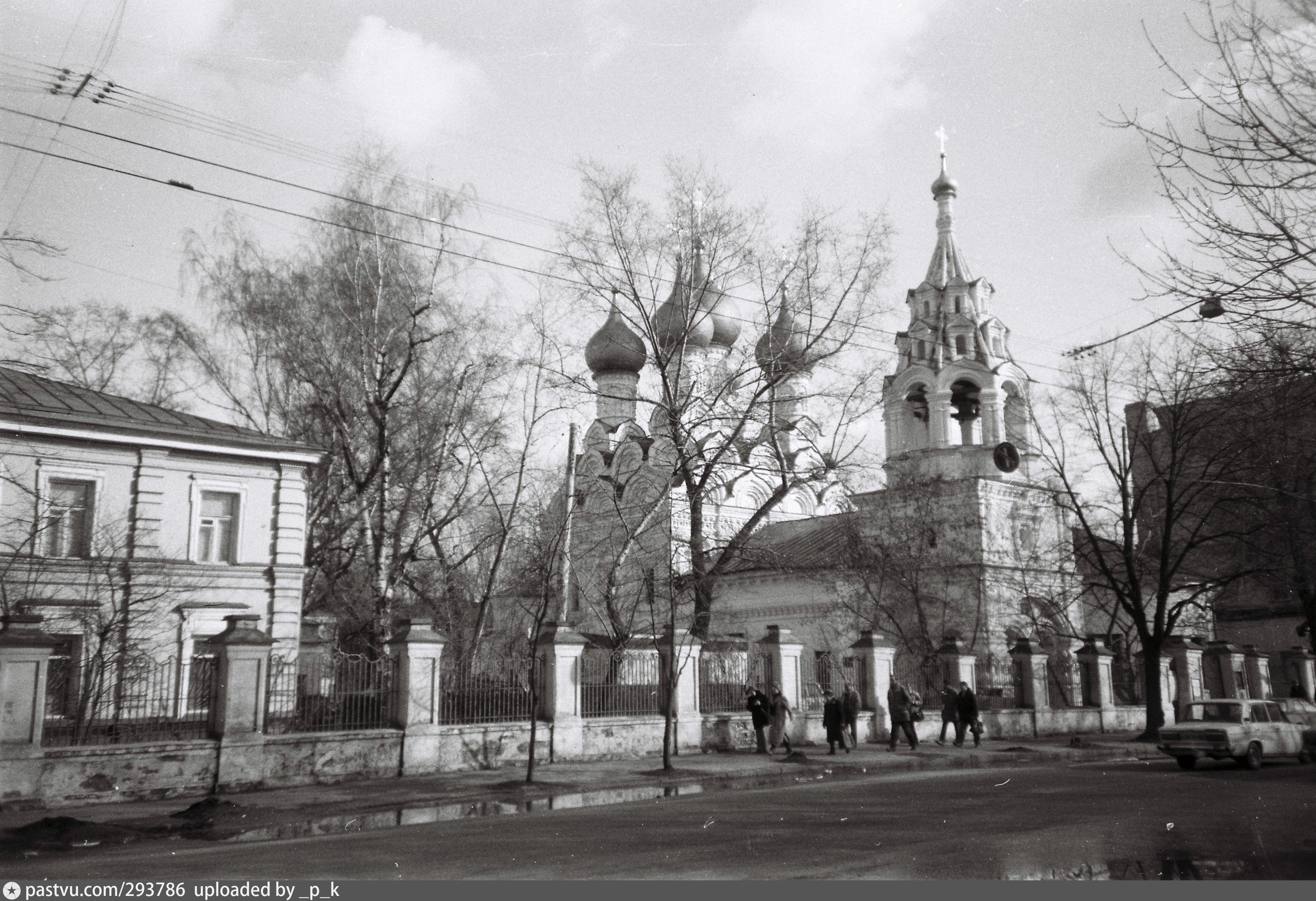 Храм в Пыжах в Москве