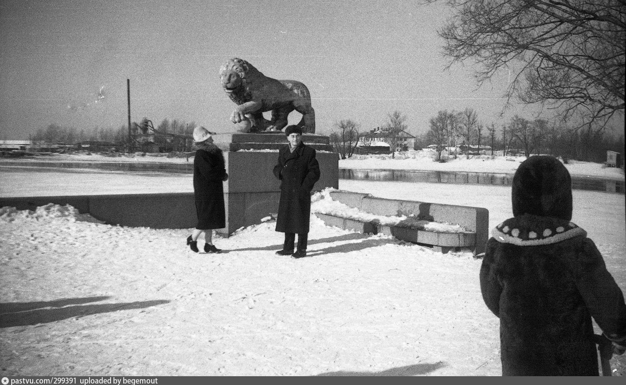 Западная стрелка. Стрелка Елагина острова старые фото. Старый план Елагина острова 1963 год. Стрелка Елагина острова старые фото затопленная. Финские сани Елагин остров фото старые фотографии.