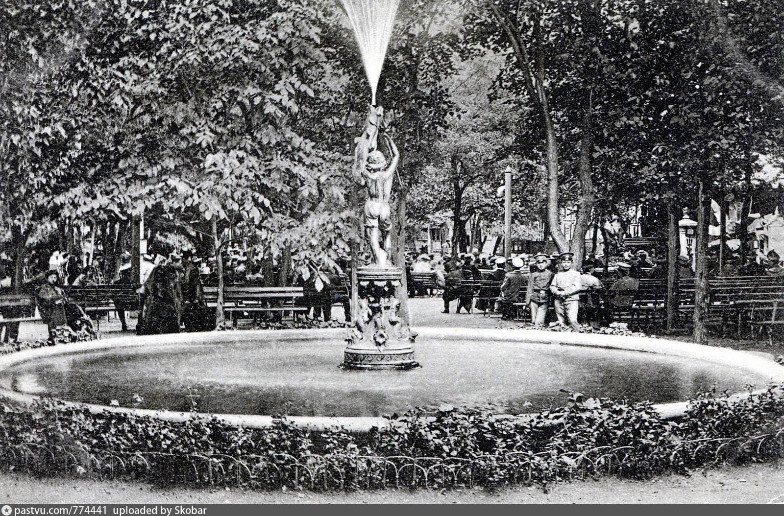 фонтан на арбатской площади