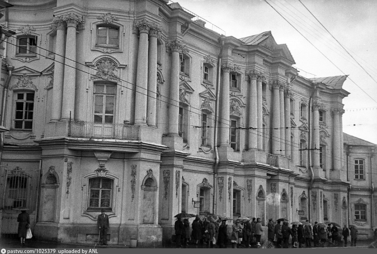 Улица чернышевского индекс. Чернышевского 22 Нижний Новгород. Улица Чернышевского Литературная Астрахань. Улица Чернышевского Новороссийск. Улица Чернышевского 1995 фото.