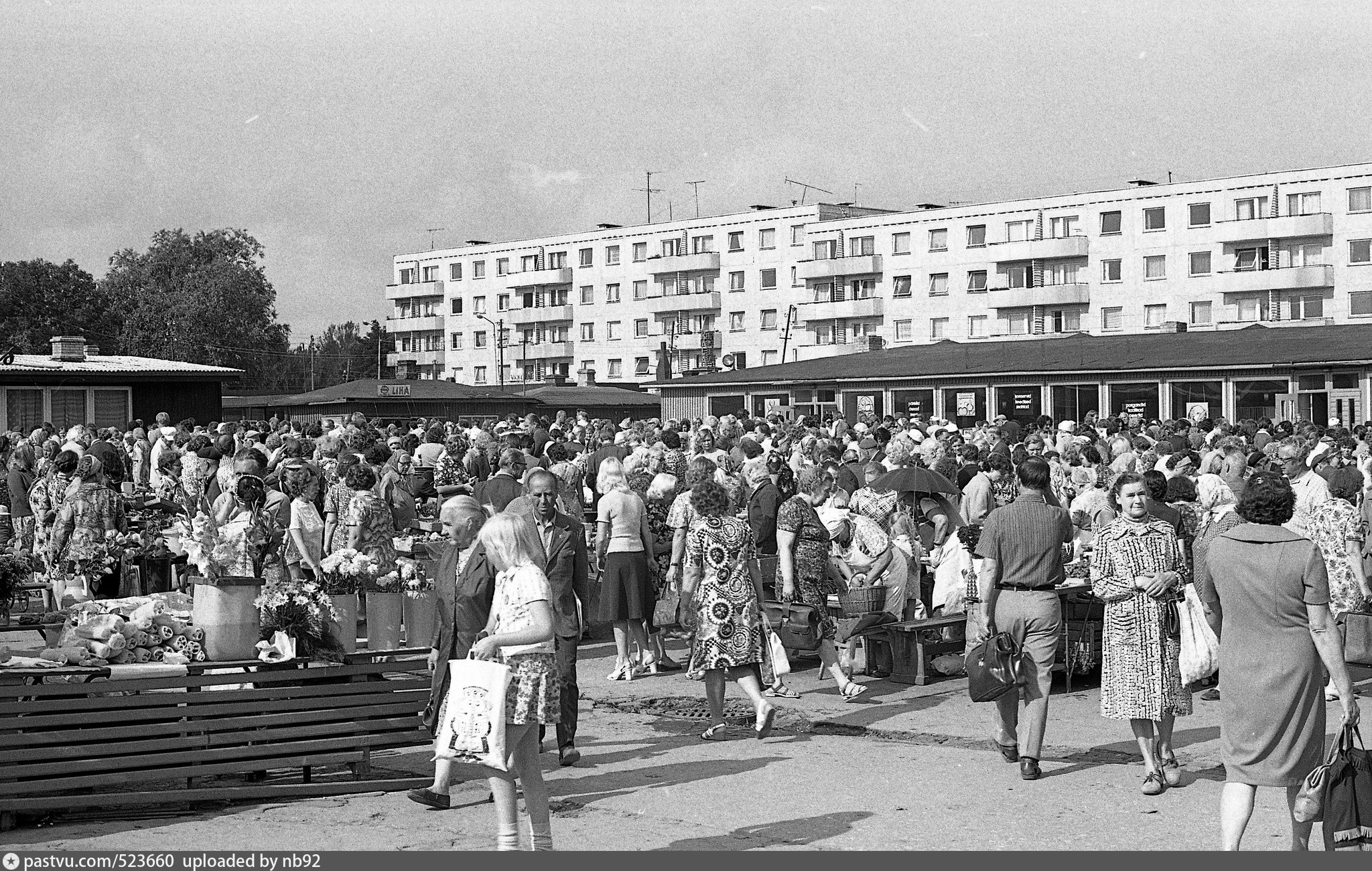 Фото 1970 г. Таллин 1976. Центральный рынок 1970 Кишинев. Уфа Центральный рынок ССР. Магазин океан в Таллинн 1970.