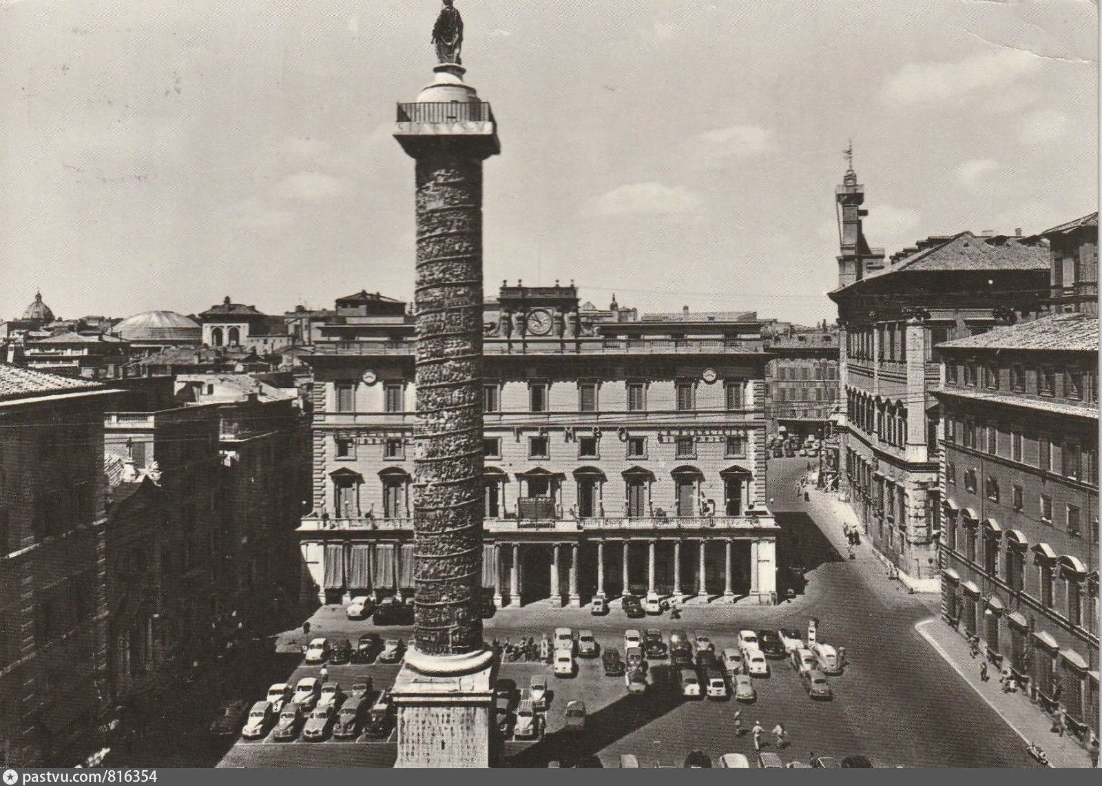 Piazza Colonna