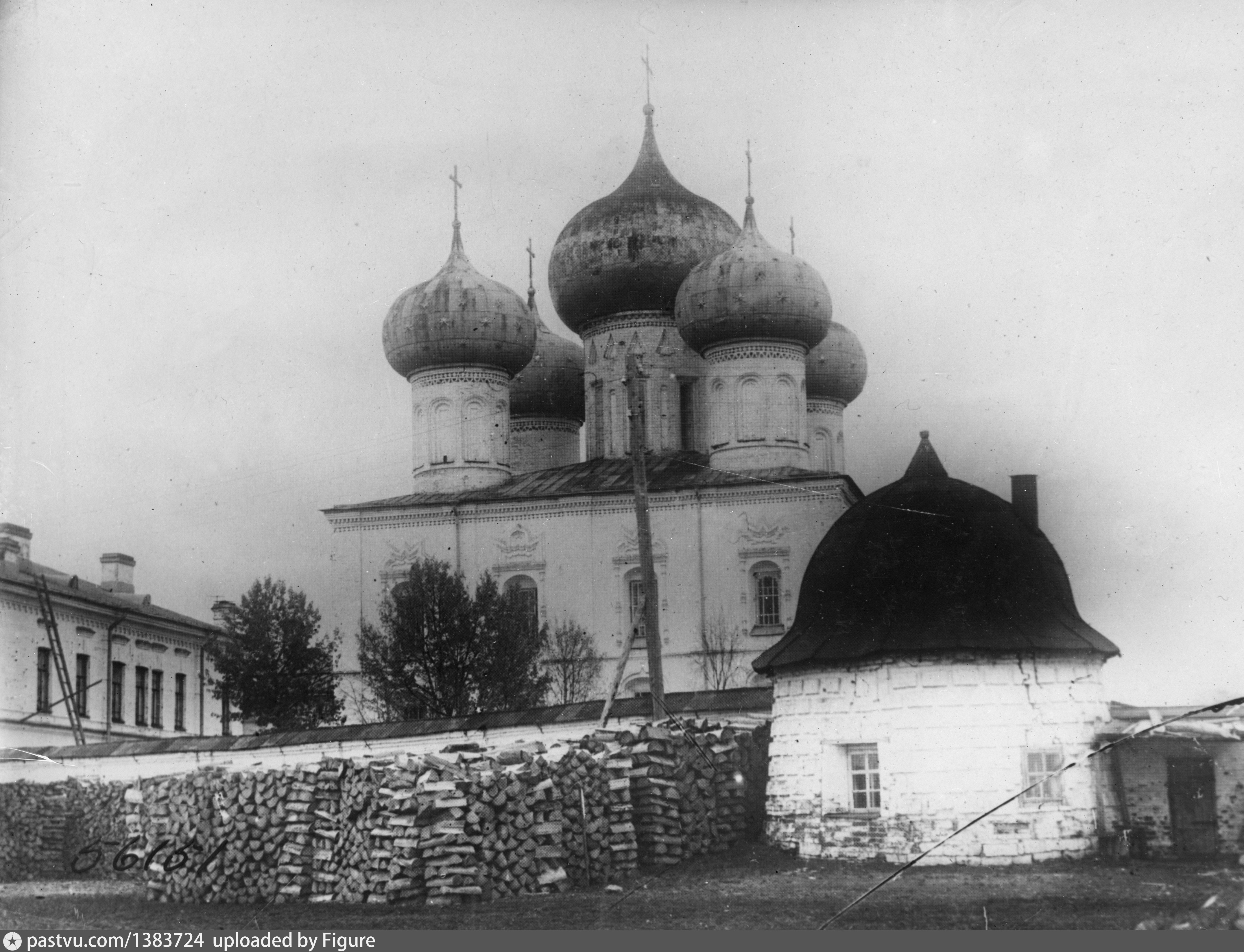 Михайло Архангельский собор в Архангельске зимой