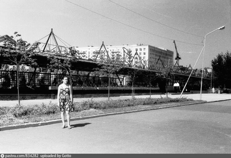 Ростов 80. Ростов-на-Дону старое здание речного вокзала. Здание речного вокзала Ростов-на-Дону старые фото. Ростовский Речной вокзал историческое фото. Телеграф 1990.