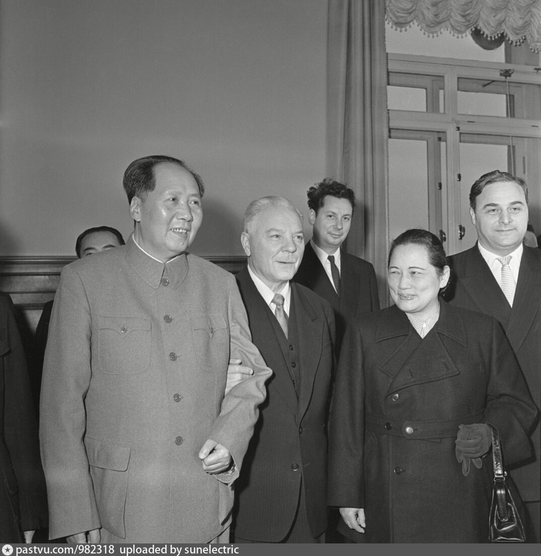 Мао ссср. Мао Цзэдун в Москве 1957. Визит Мао Цзэдуна в Москву 1949. Мао Цзэдун в Москве 1949. Мао Цзэдун в Москве.