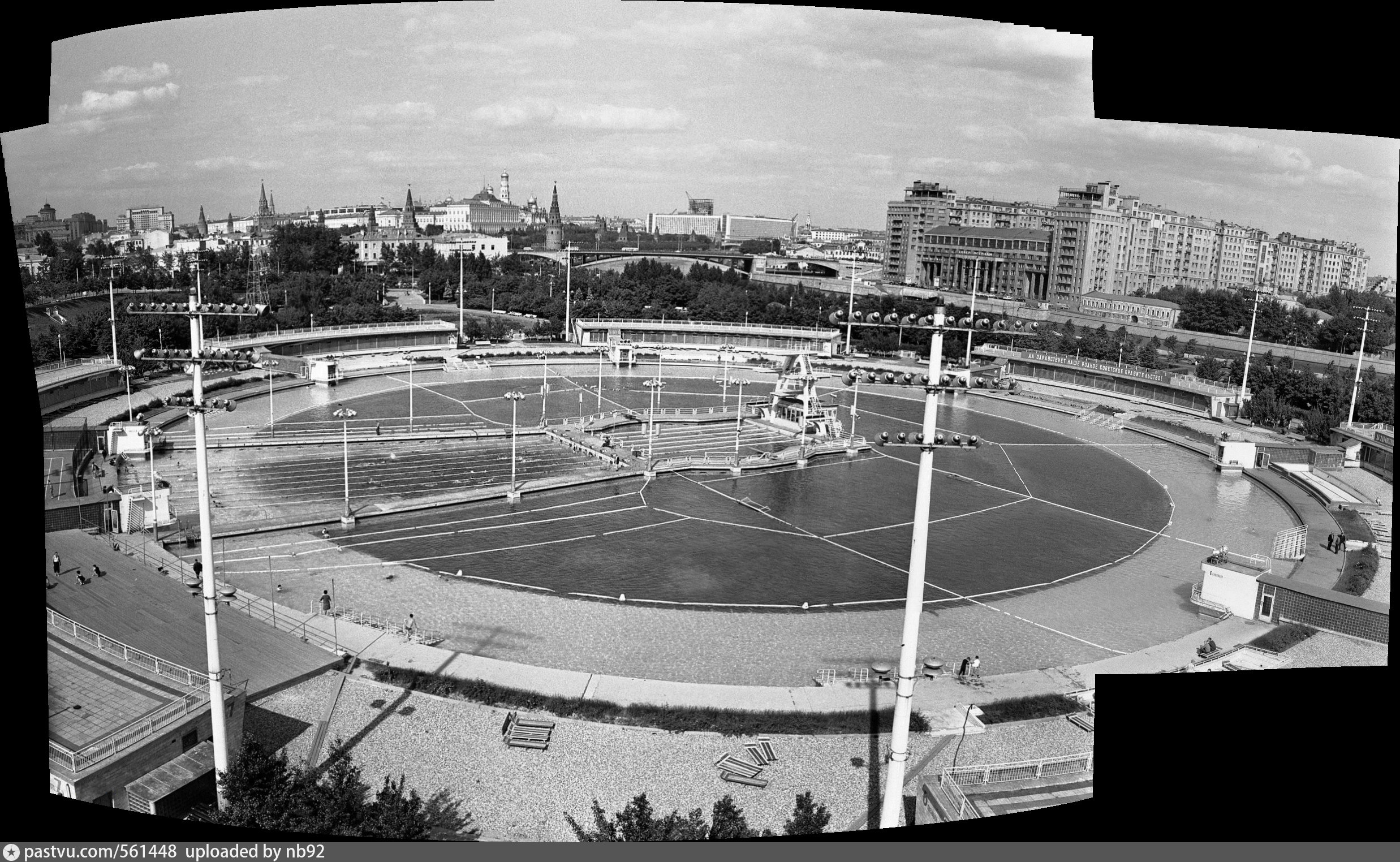 Москва бассейн храм. Бассейн Москва 1960. Открытый бассейн Москва СССР. Открытый бассейн в Москве 1960. Открытый бассейн в Москве на месте храма Христа Спасителя.