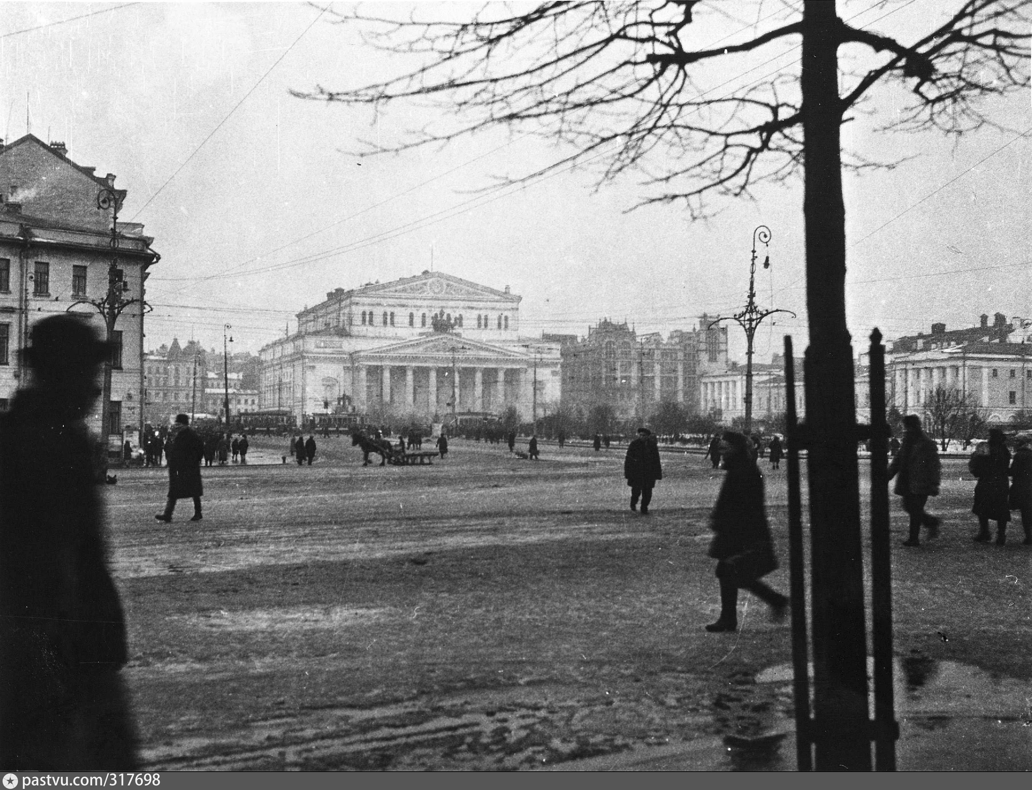 Старые московские фото. Архивные фотографии старой Москвы. Архив старых фотографий Москвы. Театральная жизнь старой Москвы. Театр 1931 Россия.