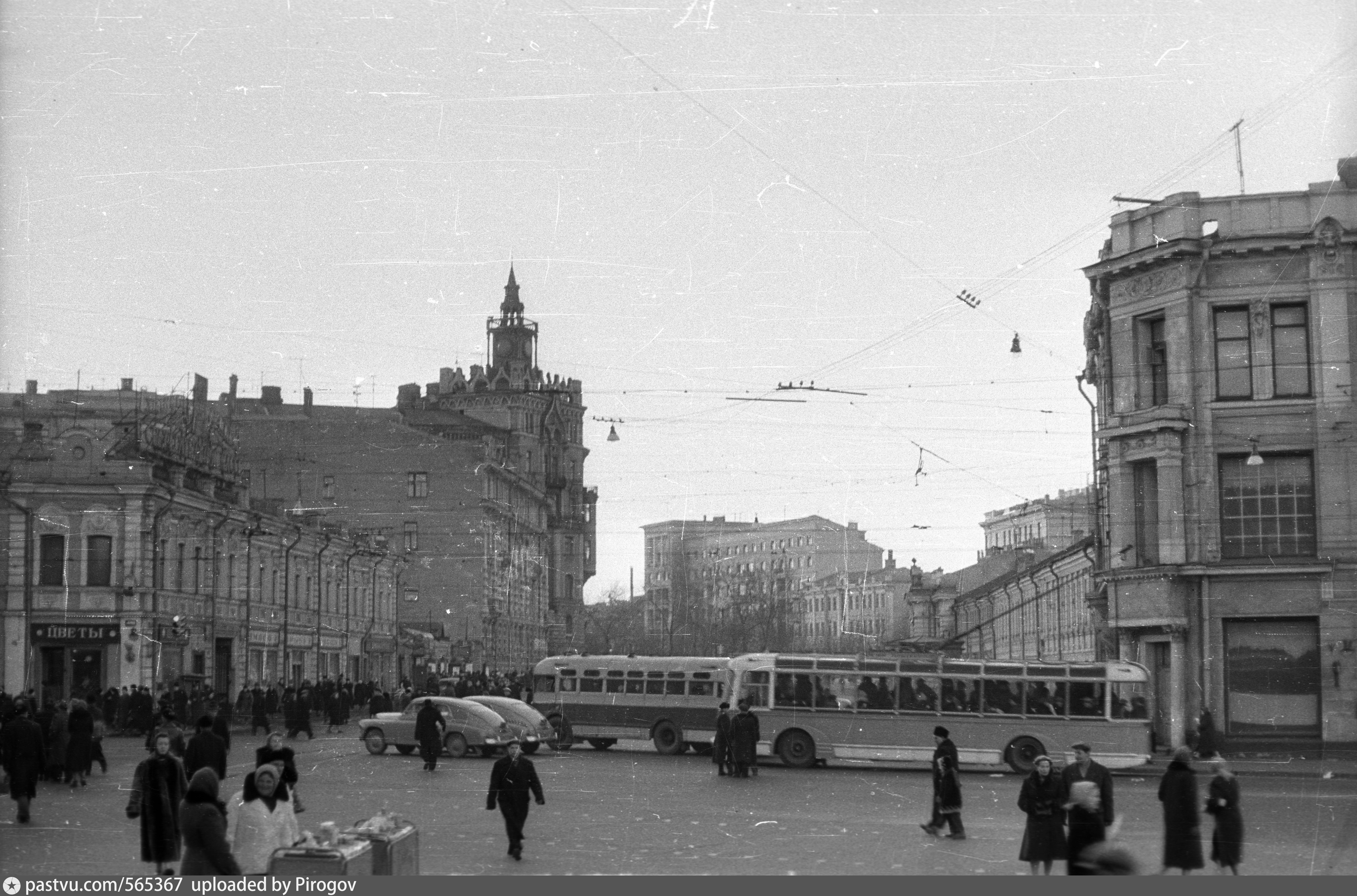 Площадь 60. Площадь Мясницкие ворота. Мясницкие ворота в Москве. Мясницкая площадь в Москве. Ул Мясницкие ворота площадь Москва.