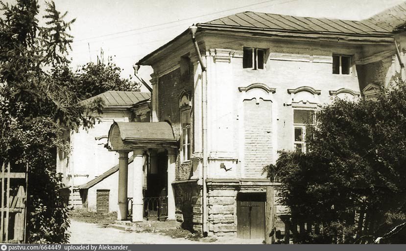 Фото старого чехова. Чехов Лопасня старый город. Чехов. Лопасня Лопасня. Село Лопасня Чехов. Летний театр Лопасня.