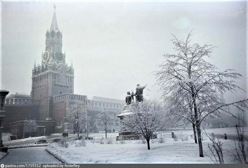 Знаменск й СОБОРКРАСНАЯ площадь Курска