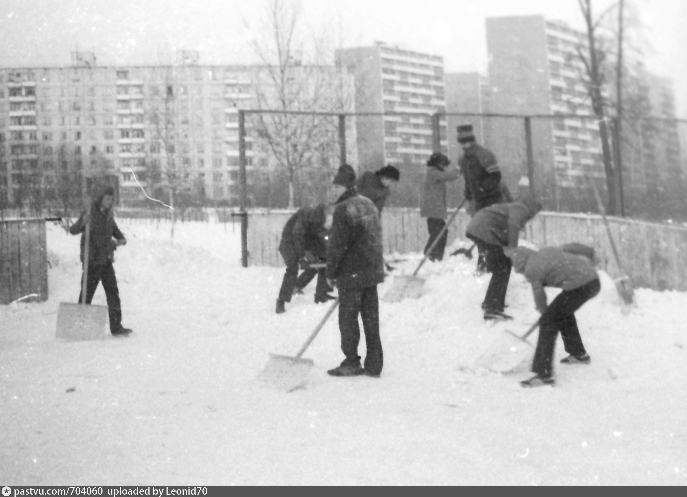 Школа 407. Школа 998 Москва хоккейная коробка 1988. Первая хоккейная коробка в 1948\. Коробка для школы. Школа 813 Вешняки 1990.