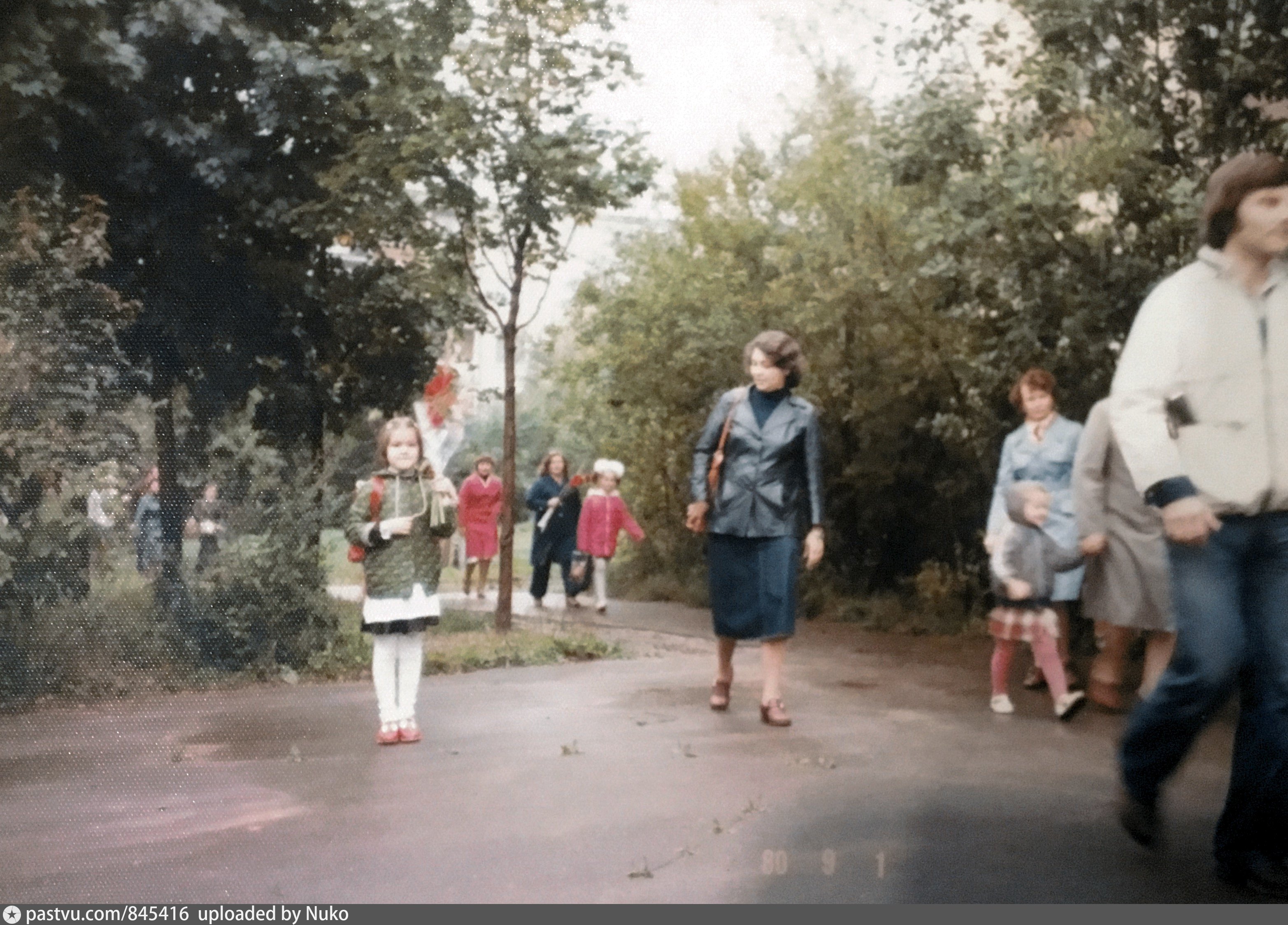 Давыдковская улица, 2, корп. 6. Во дворе школы № 68 - Retro photos