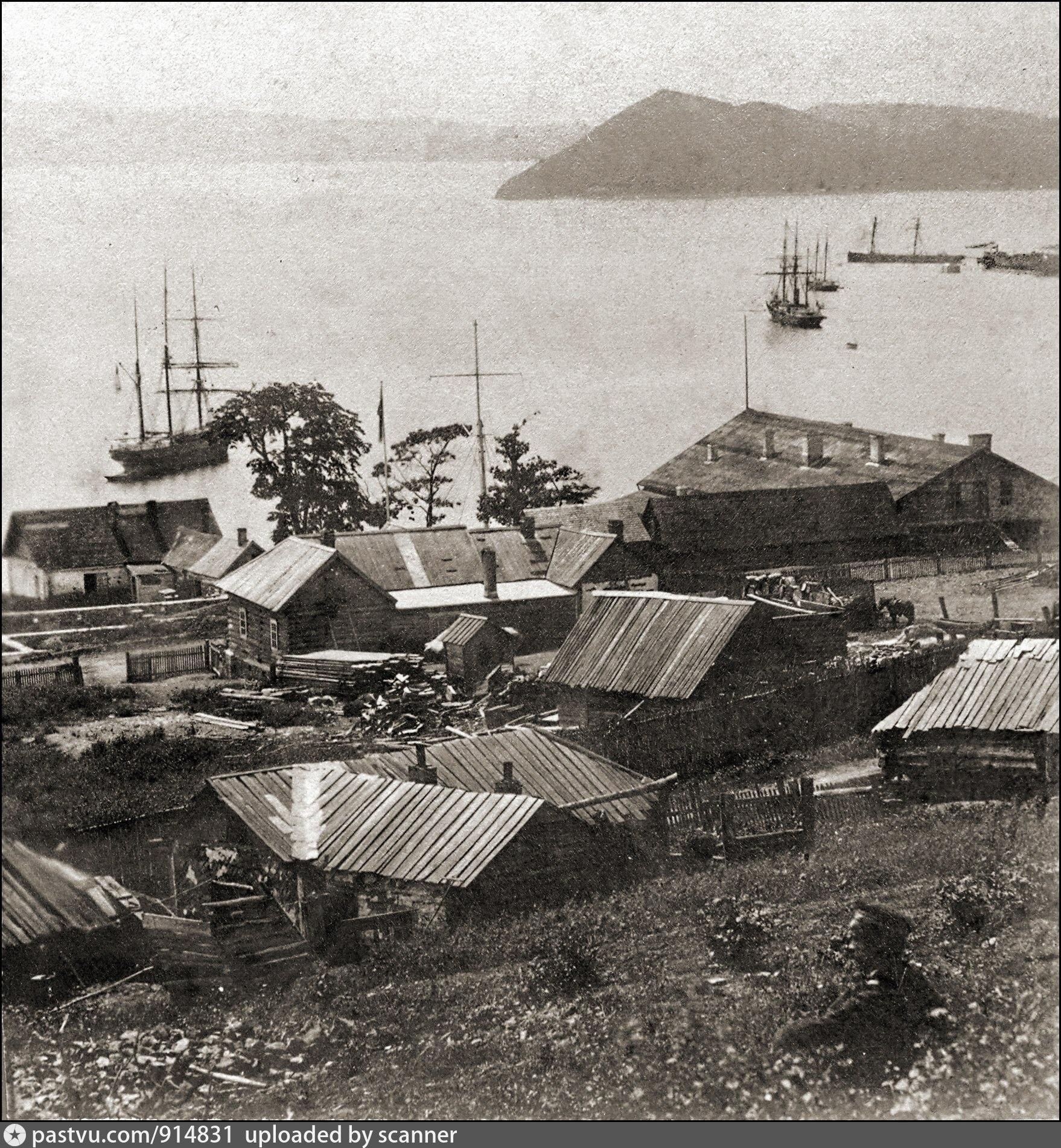 В начале 1870 годов. Владивосток 1870 год. Матвеев 1870 Владивосток. Владивосток до 1860 года. Старый Владивосток.