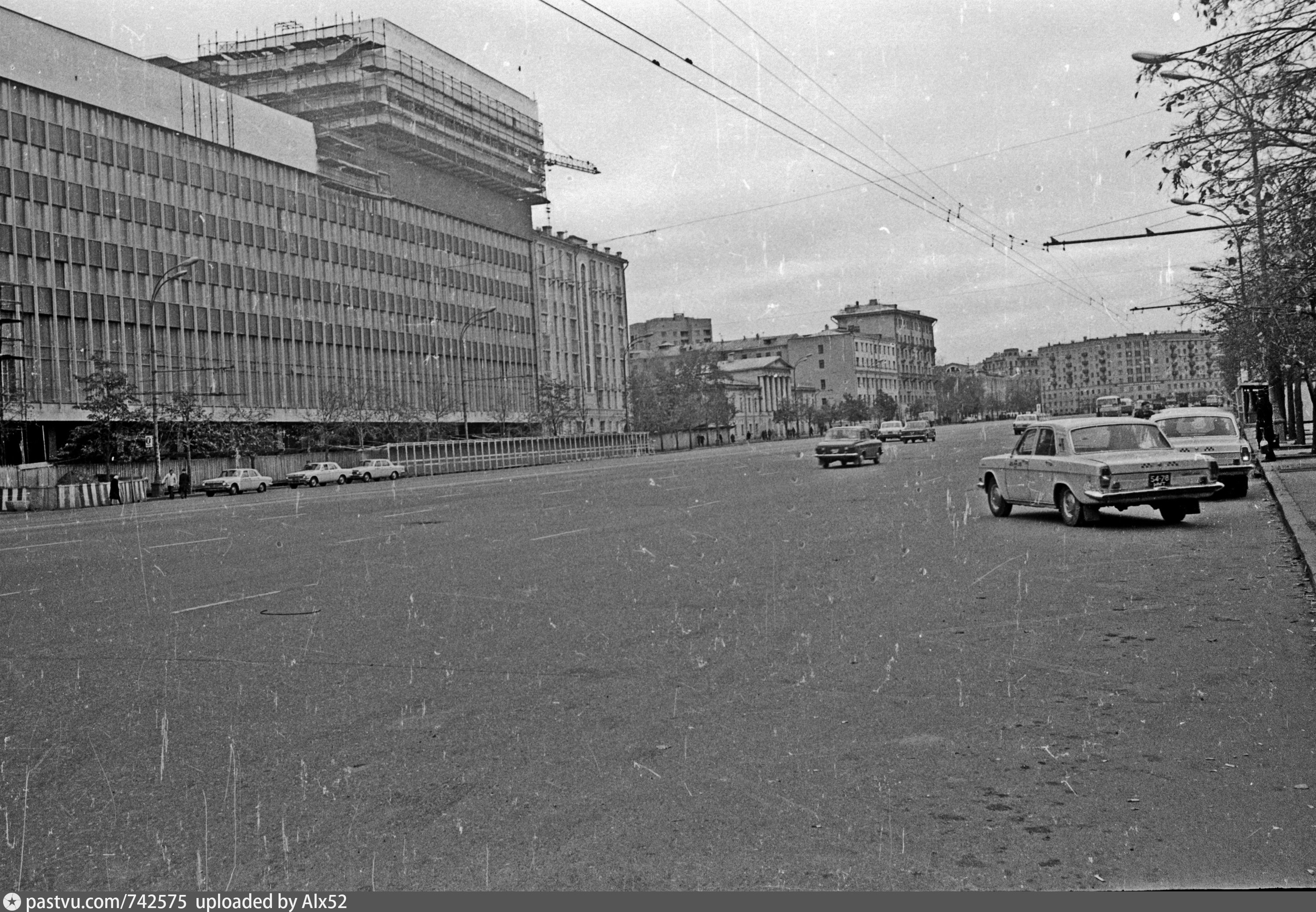 Старая площадь индекс. Зубовский бульвар 1968. СССР Зубовский бульвар Прогресс. Зубовский бульвар 1957. Автобаза генерального штаба Москва Зубовский бульвар.