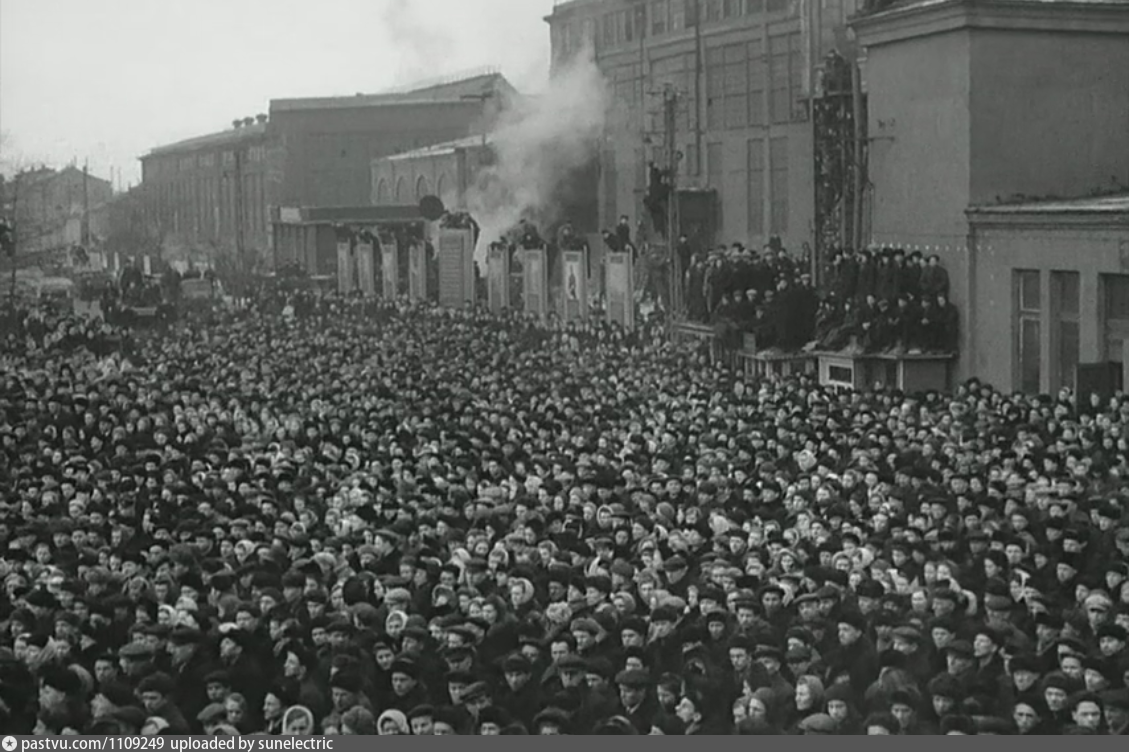 Площадь прощанья. Похороны Сталина 1953. 1953 Москва похороны Сталина. Давка на похоронах Сталина.