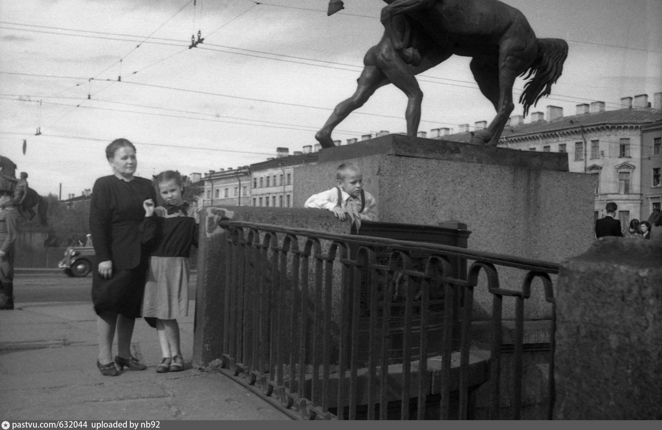 Лицо наполеона на аничковом мосту фото