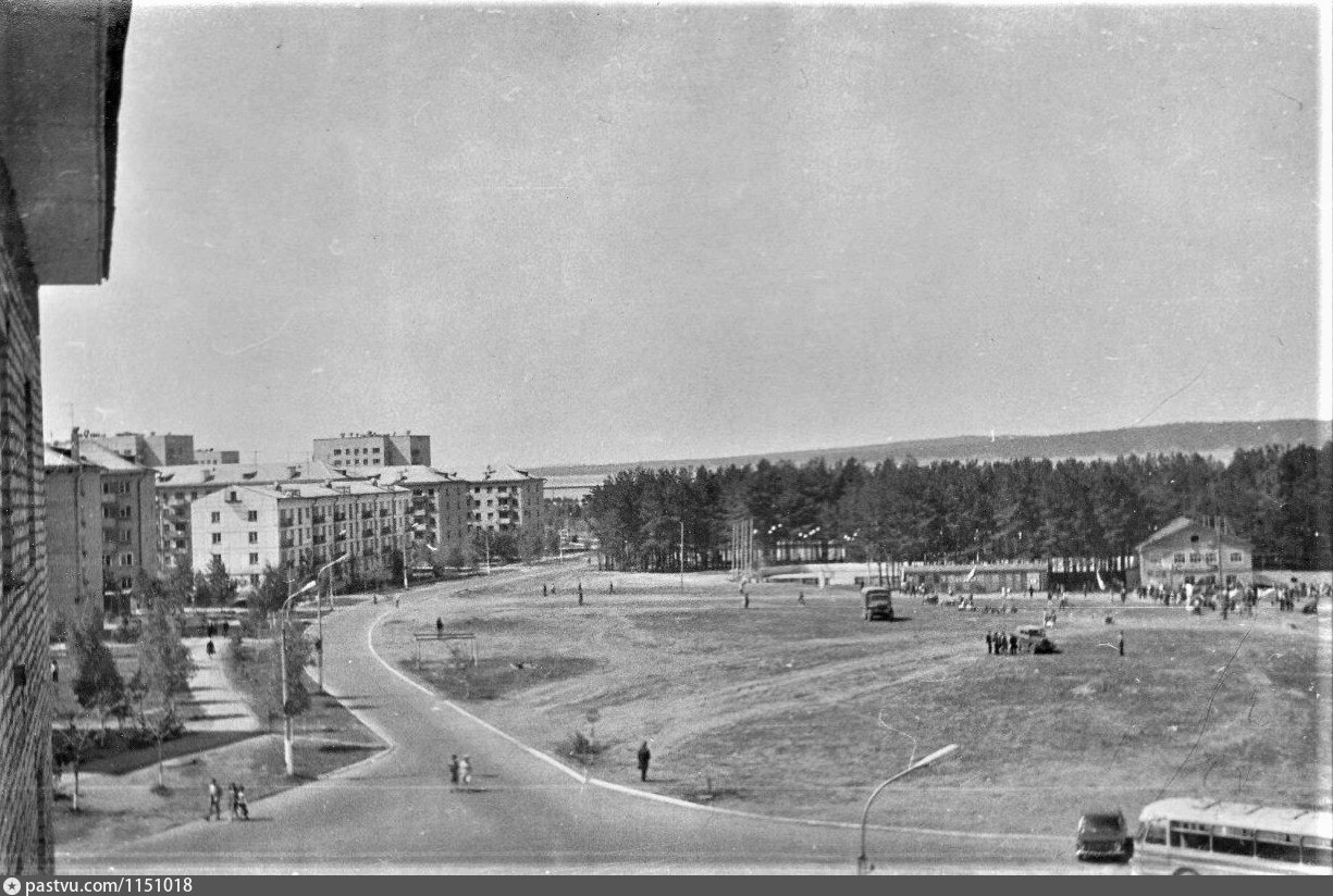 г чайковский пермский край старые фото. город чайковский в 50-70 годы. город чайковский 1955. речной вокзал чайковский. город чайковский приморский бульвар.