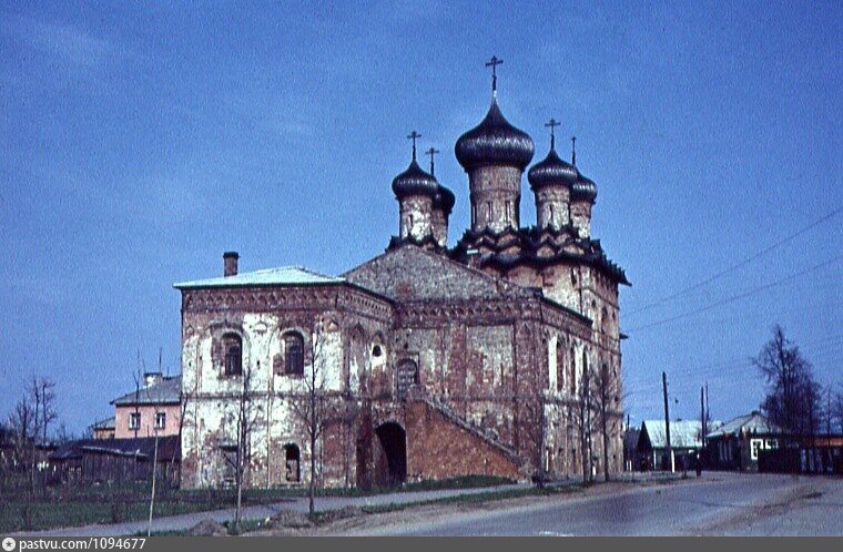 Украшение церкви на троицу фото