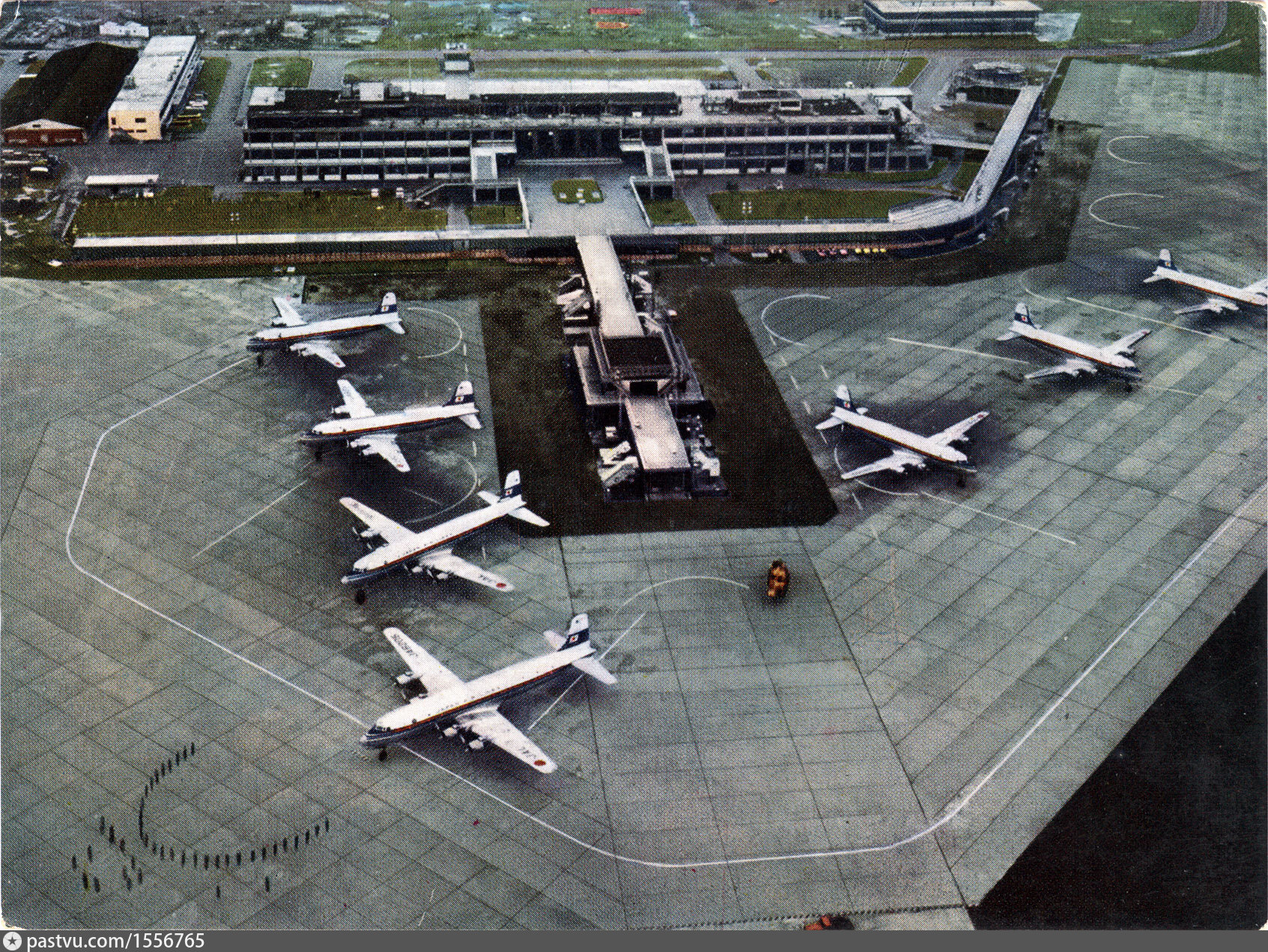 Tokyo airport. Аэропорт Ханеда. Аэропорт Ханеда Япония. Токийский аэропорт Ханеда. Аэропорт Ханэда в Токио.