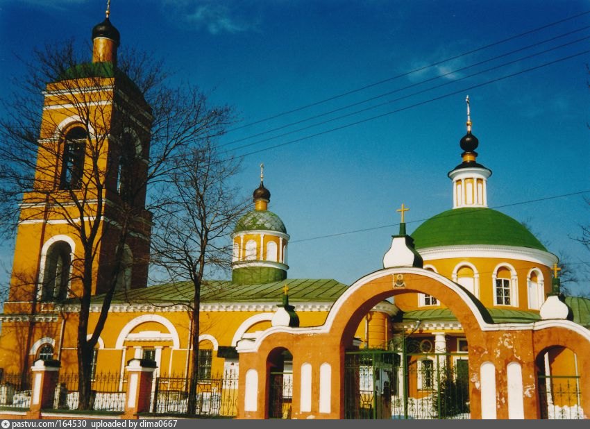 Московская область щелковское. Храм Покрова Пресвятой Богородицы в Щелково. Церковь Покрова Пресвятой Богородицы, Щёлково. Храм Покрова Пресвятой Богородицы в Хомутово. Храм Покрова Пресвятой Богородицы в Хомутово Щелково.