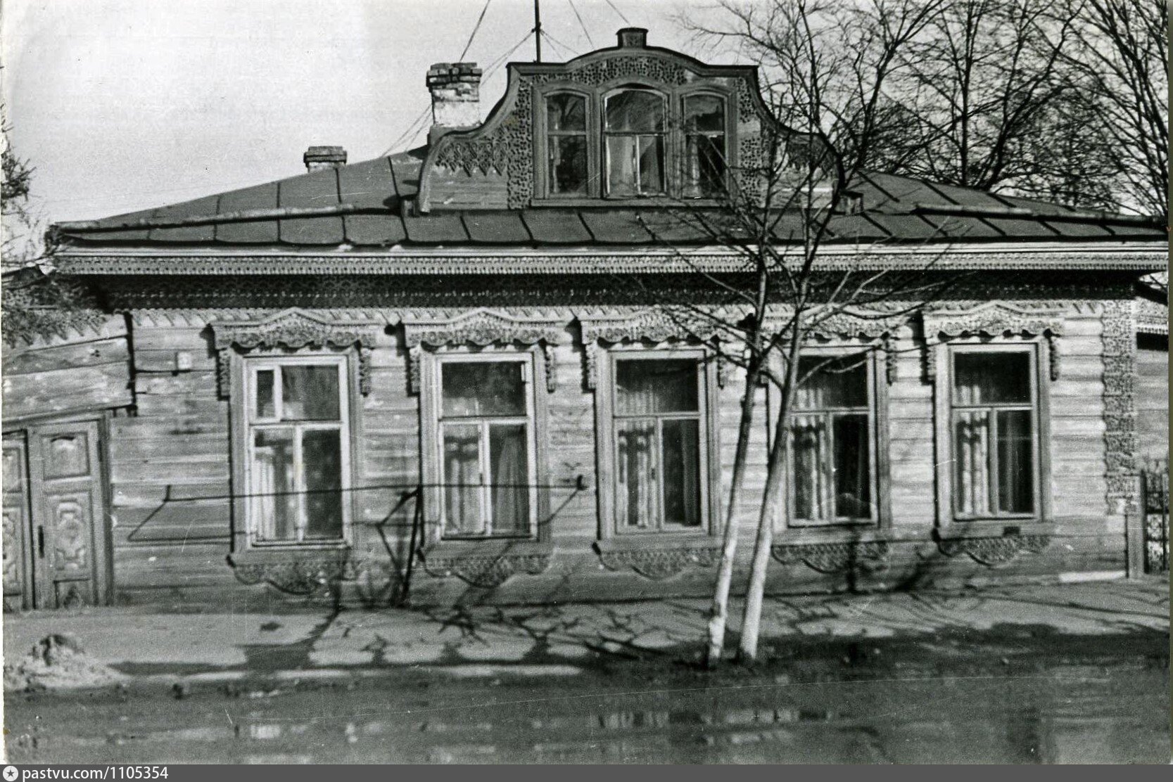 Улица энгельса дом. Дом Попова Старая фотография. Челябинске дом Попова. Преображенская 53 Киров. (Бывший дом управляющего а. а. Любимова)..