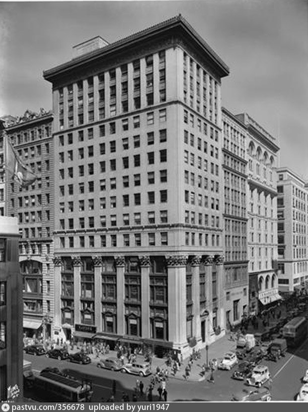 5th Avenue at 34th Street, N.W. corner. Bowery Bank Building.