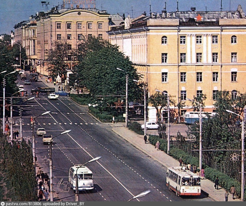 Старый брянск фото. Проспект Ленина Брянск. Проспект Ленина 80 Брянск. Брянск 2000 год. Брянск проспект Московский 90.