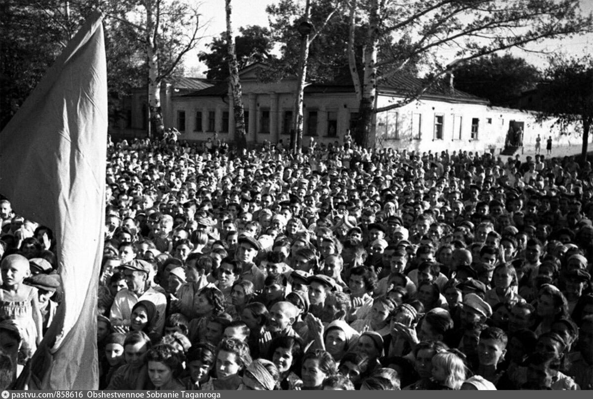 Оккупация таганрога. Таганрог 30 августа 1943 года. Освобождение Таганрога 1943. Оккупация Таганрога Великая Отечественная война. Немецкая оккупация Таганрога.