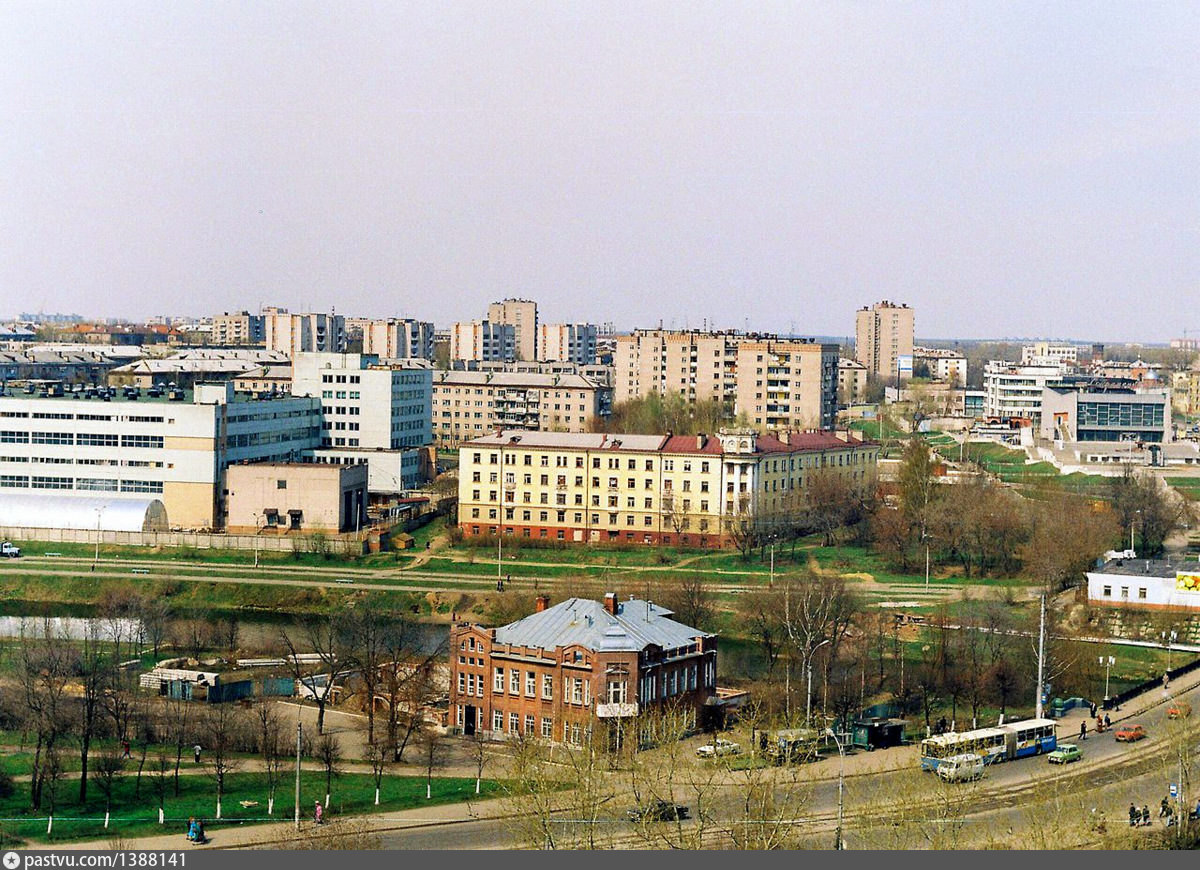 Южный микрорайон Саяногорск. Центральный 13а Саяногорск. Республика Хакасия Саяногорск 10 мкр. Саяногорск 10 микрорайон.