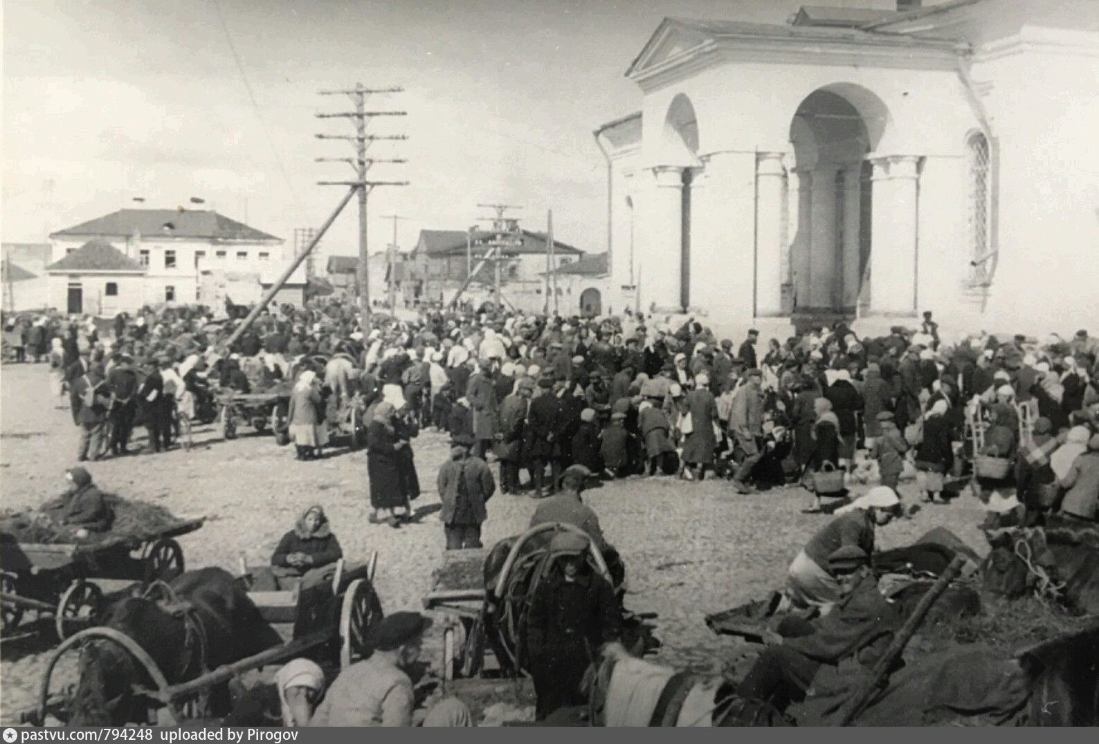 Оккупация острова. Оккупация города остров. Г.остров старые фото жителей.