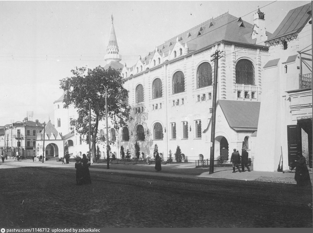 Первая нижегородская. Покровская улица 1910 год Нижний Новгород. Большая Покровская улица здание Госбанка. Покровская Церковь Нижний Новгород. Покровская Церковь в Нижнем Новгороде на ул большая Покровская.