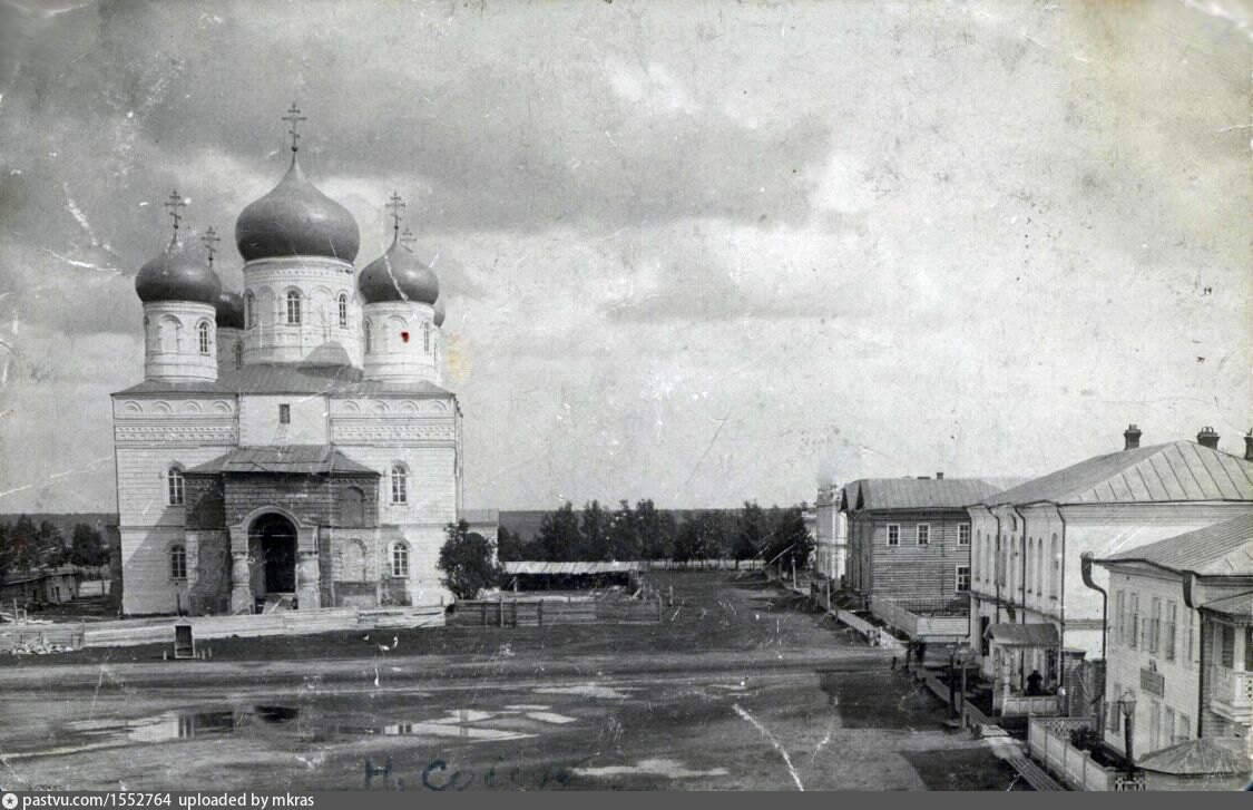 Церковь вельск. Собор Спаса Преображения в Вельске. Преображенский собор Вельск. Спасо-Преображенский собор Архангельск. Вельск 19 век Троицкий собор.