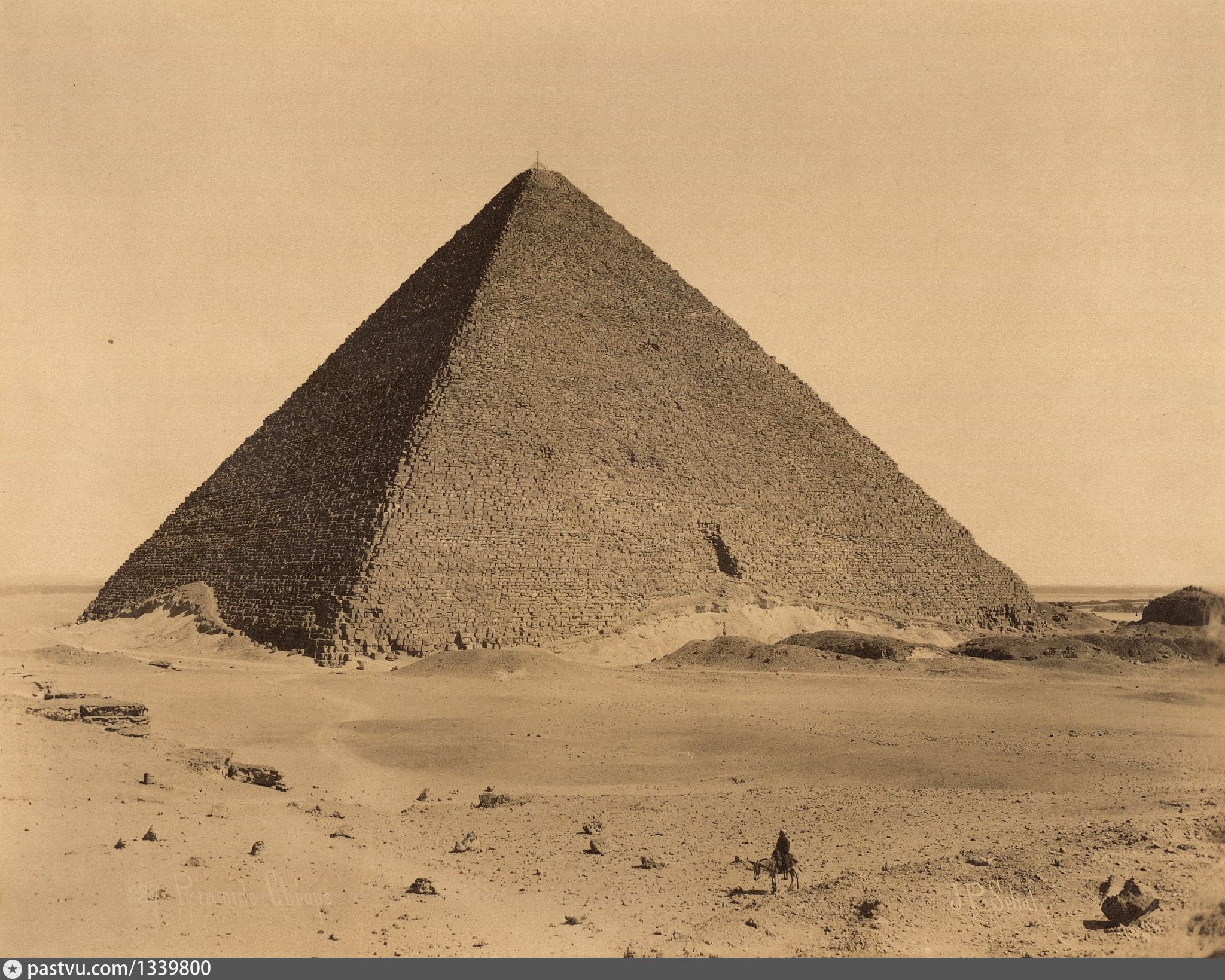Формы пирамид в древнем египте. Пирамида Хуфу Египет. Пирамида Хеопса. Хеопс (Хуфу). Пирамида Хеопса исторические снимки.
