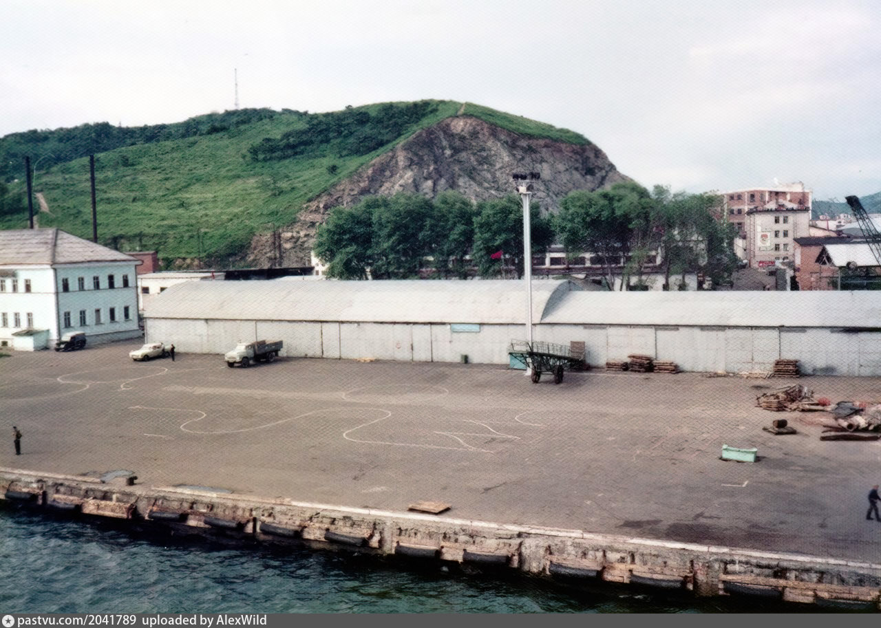 Сопка Тобольская находка. Морской вокзал (находка). Город находка СССР. Старые фотографии города находка.