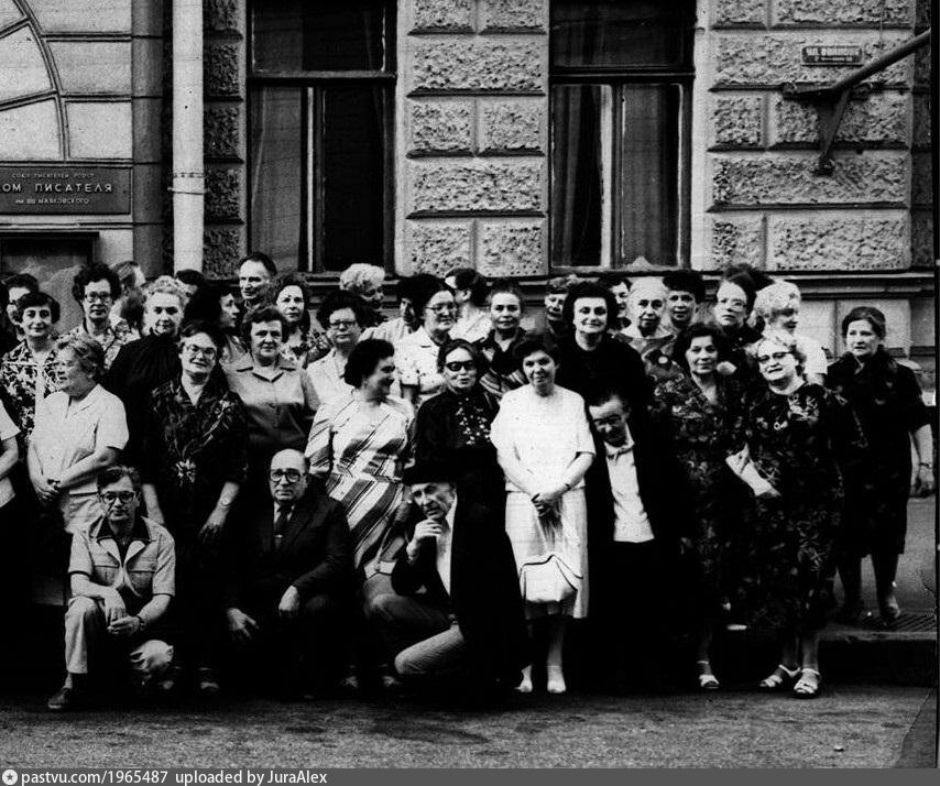 Московско тартуская школа лотман. Школа лотмана. Школа лотмана. Лотман беседы о русской культуре. Школа лотмана.