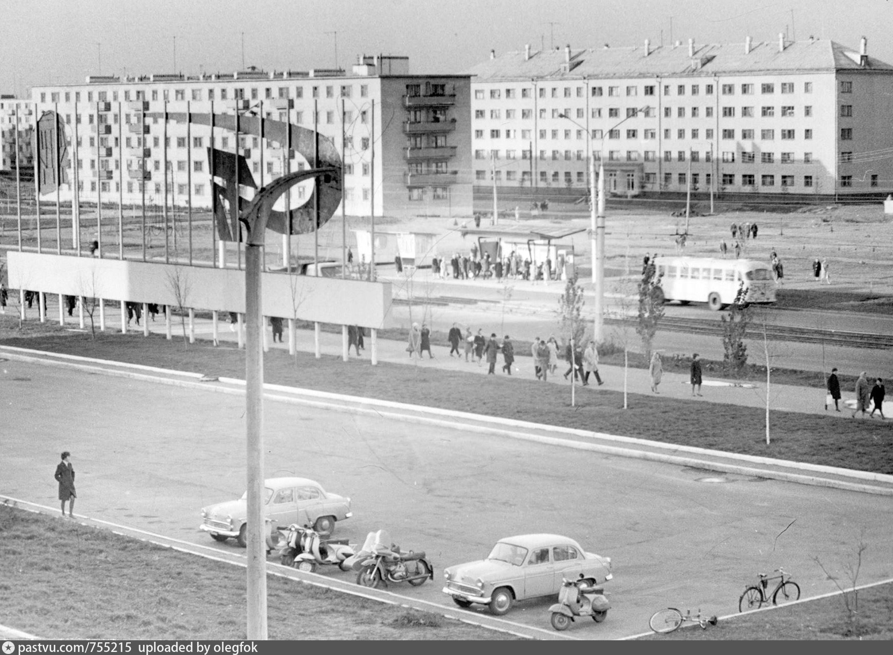 Проспект ленина история проспекта. Ленинский проспект 1960-1970. Ленинский проспект 1960-1970 сентябрь. Ленинский проспект Воронеж история. НИИПМ Воронеж.