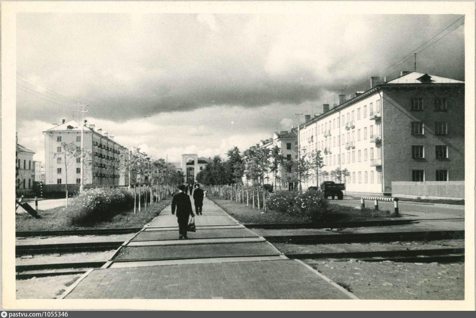 Бульвар великий новгород. Воскресенский бульвар Великий Новгород. Великий Новгород улица Воскресенский бульвар. Нижний Новгород бульвар Воскресенский. Воскресенский бульвар 12/24 Великий.