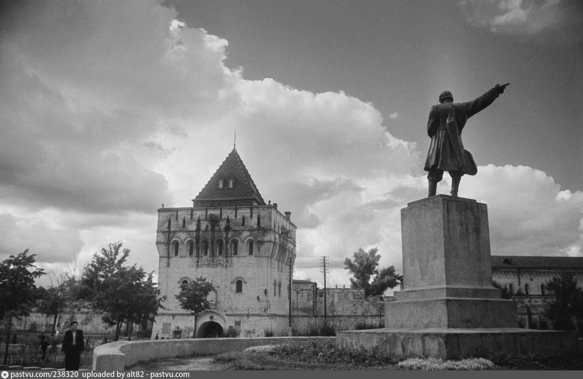 Г горький фото. Нижний Новгород город Горький. Горький площадь Минина. Нижегородский Кремль город Горький. Город Горький улица Минина 1.