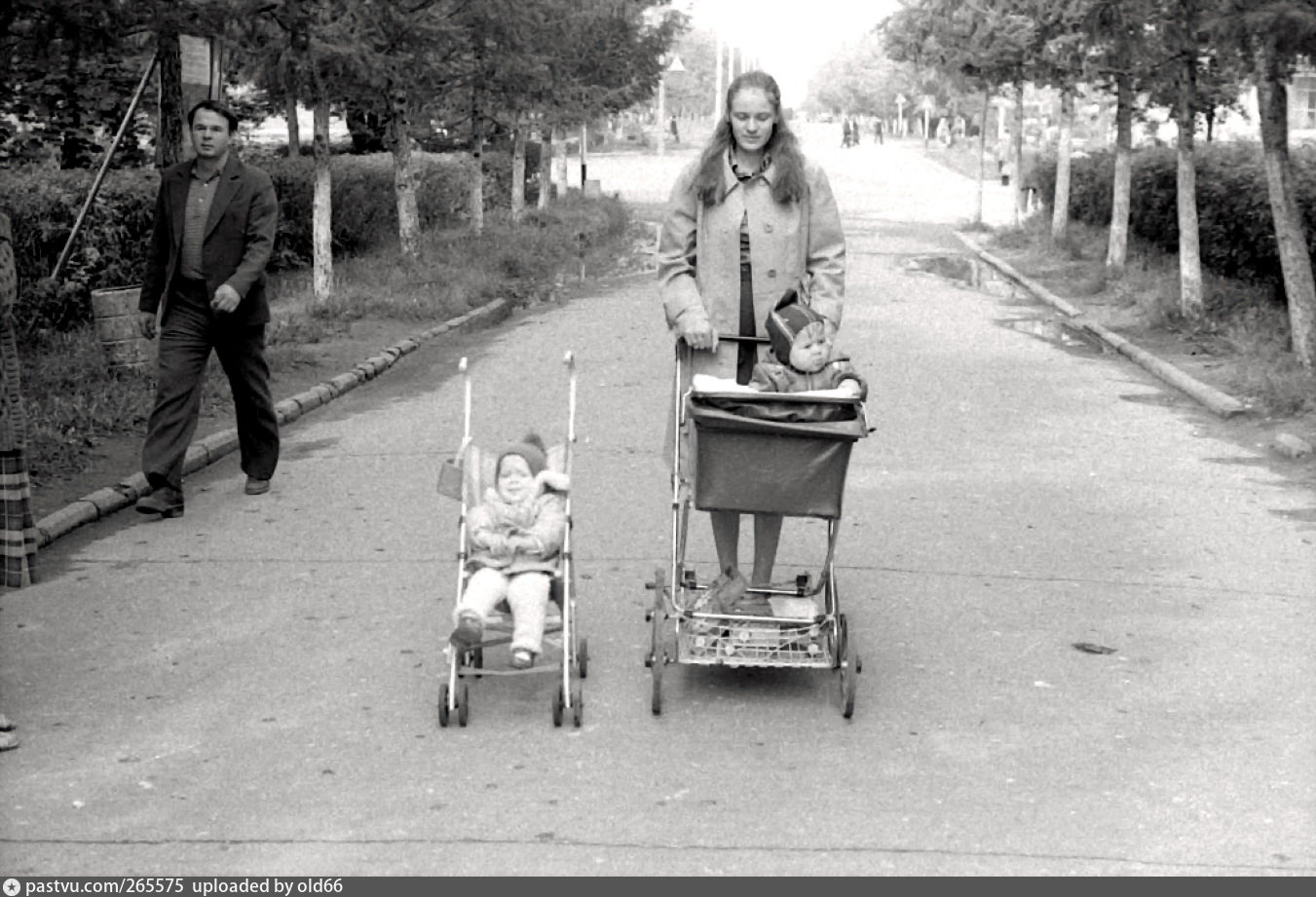 Мамы с колясками СССР