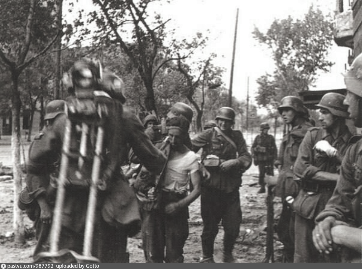 Первая оккупация. Оккупация Ростова на Дону 1941. Немцы в Ростове на Дону 1941. Захват Ростова на Дону немцами 1942. Немцы в Ростове на Дону 1942.