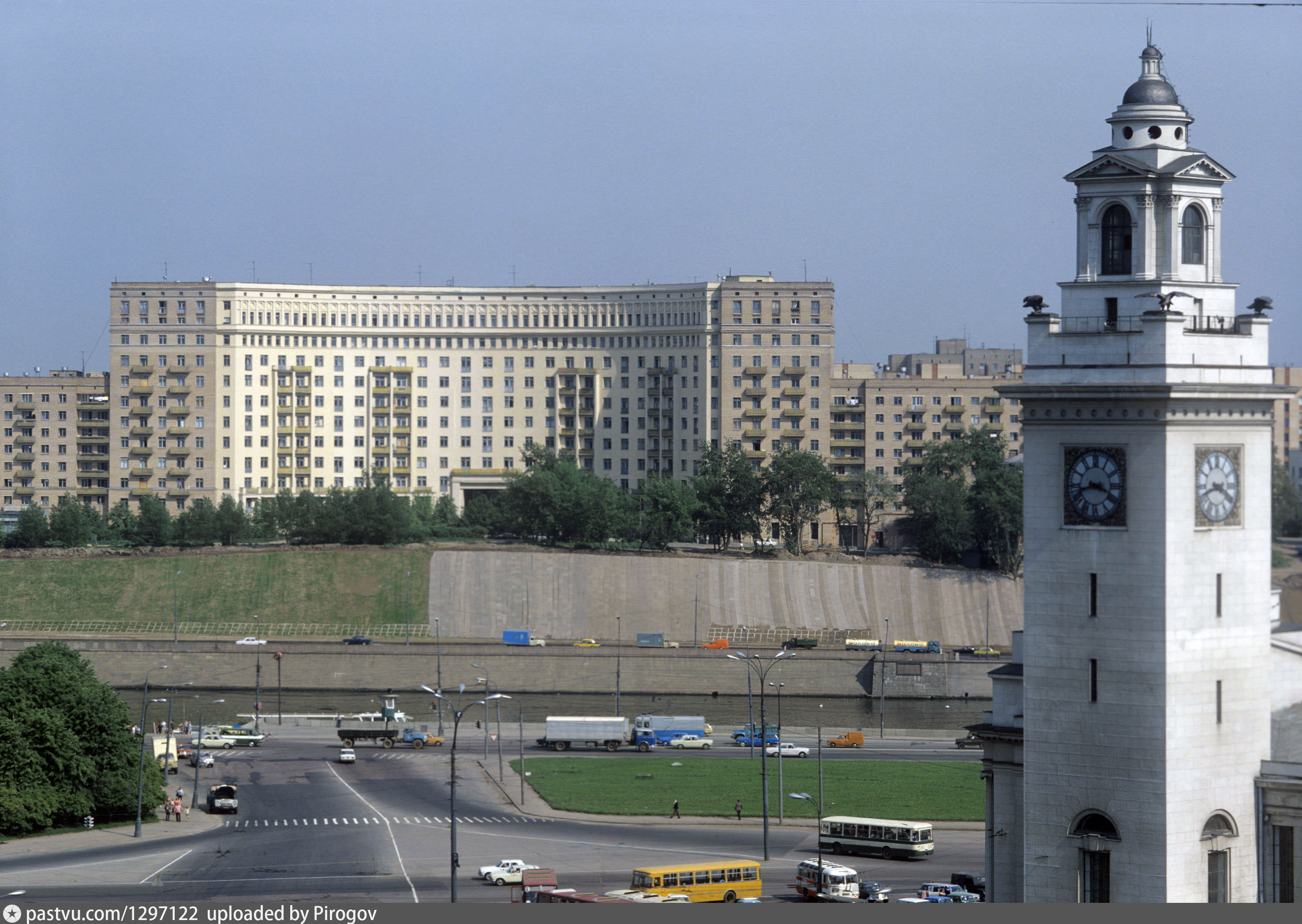 Москва ростовская набережная