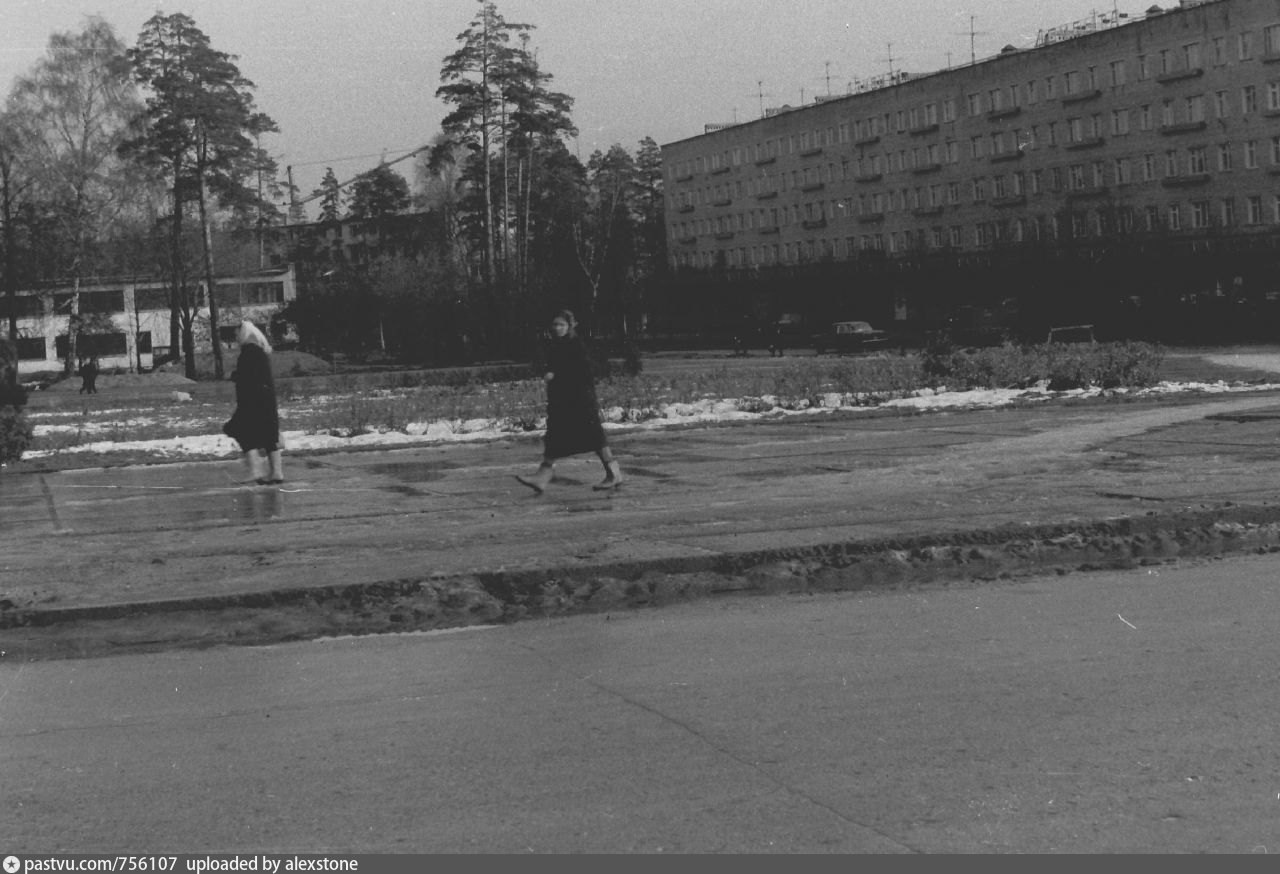 Советский пушкино. Советская площадь Пушкино. Старый город Пушкино площадь Советская. Пушкино Советская площадь Московская область. Станция Пушкино Советская площадь.